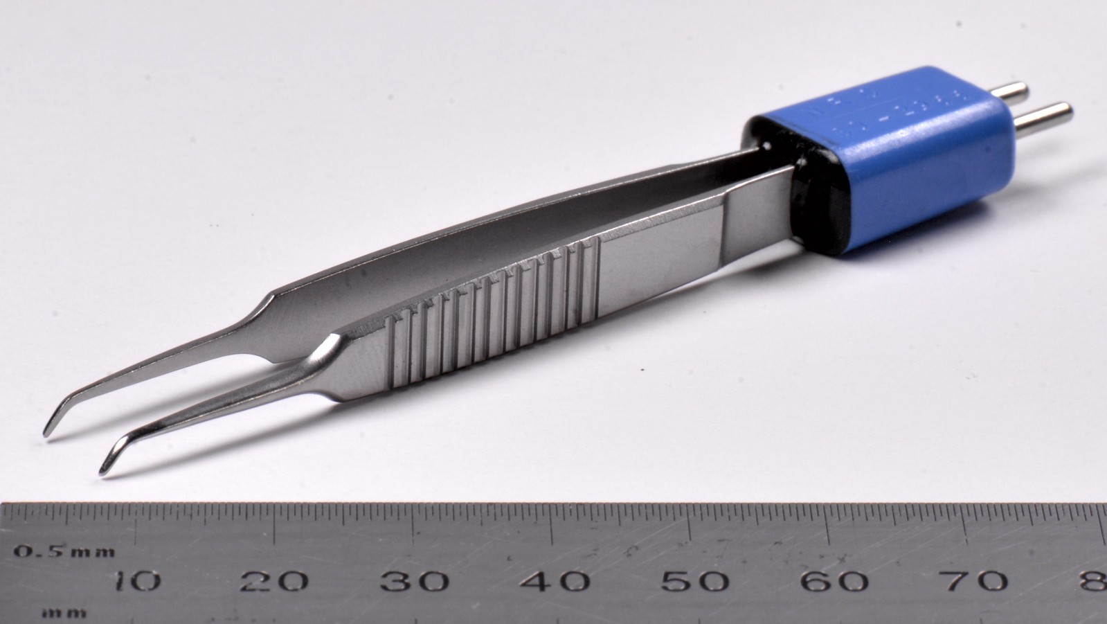 NRC #80-2966 Iris Bipolar Forceps 3⅝” Curved Non Stick 0.6mm Tip Surgical
