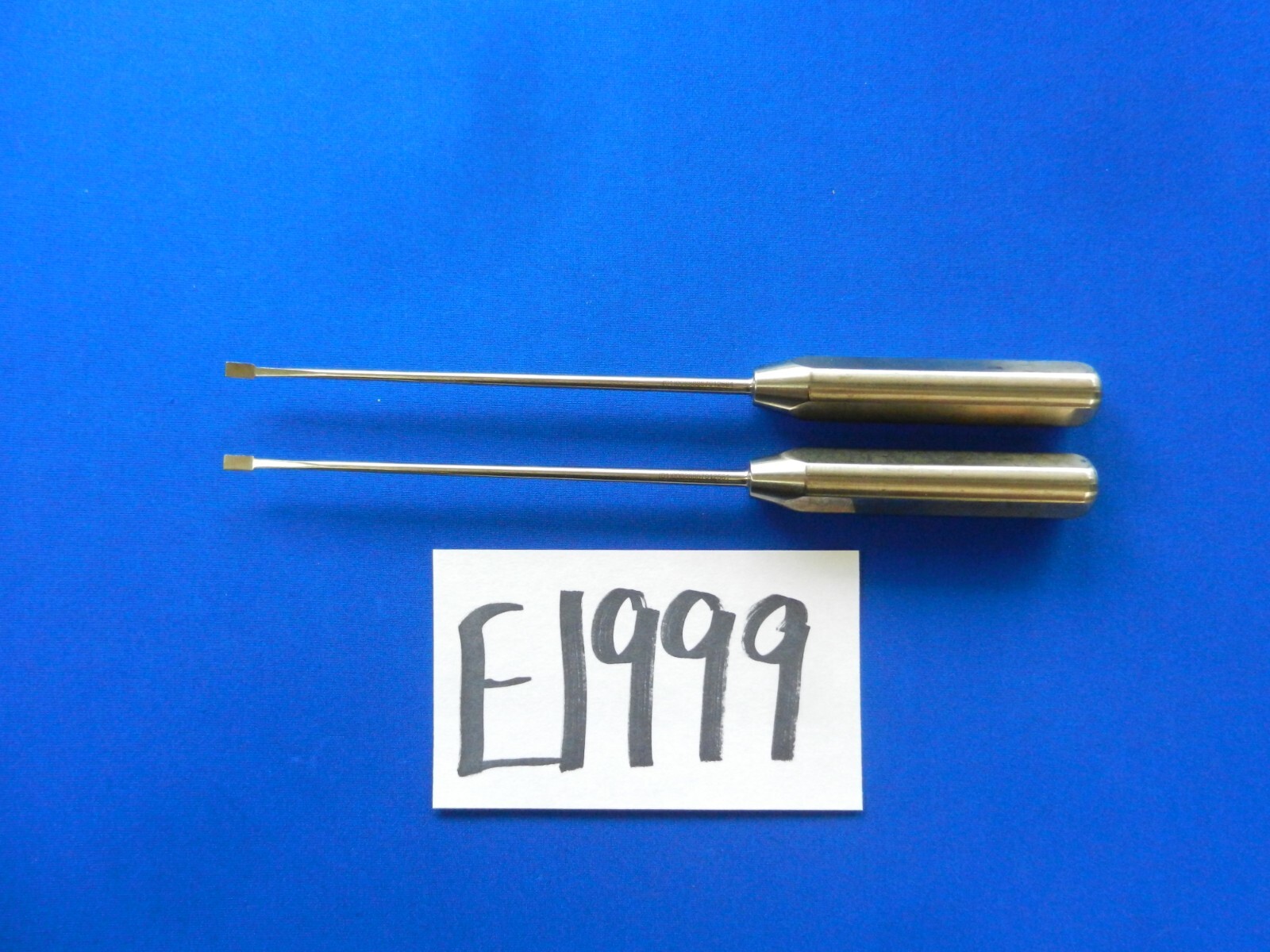 E1999 Arthrex AR-1342-30 AR-1342-15/30 15 Degree Angled Orthopedic Elevator Set