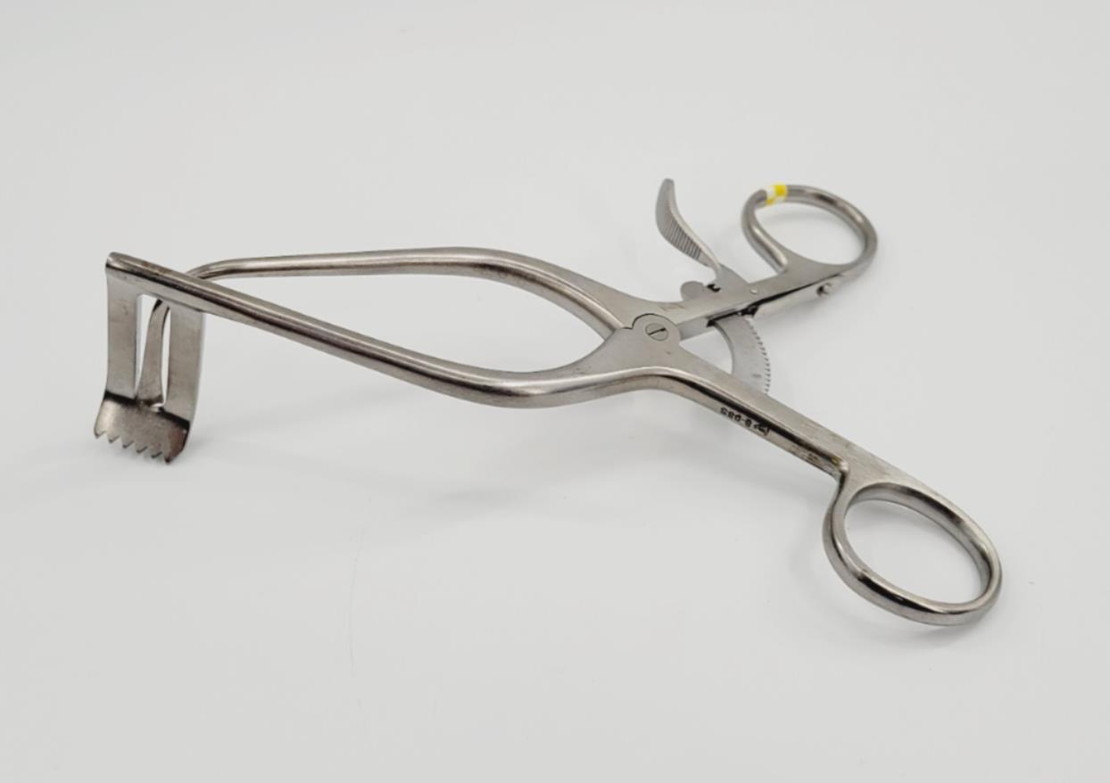 Integra RN2722 Redmond Ducker Retractor Left 70mm x 20mm 6-3/4″