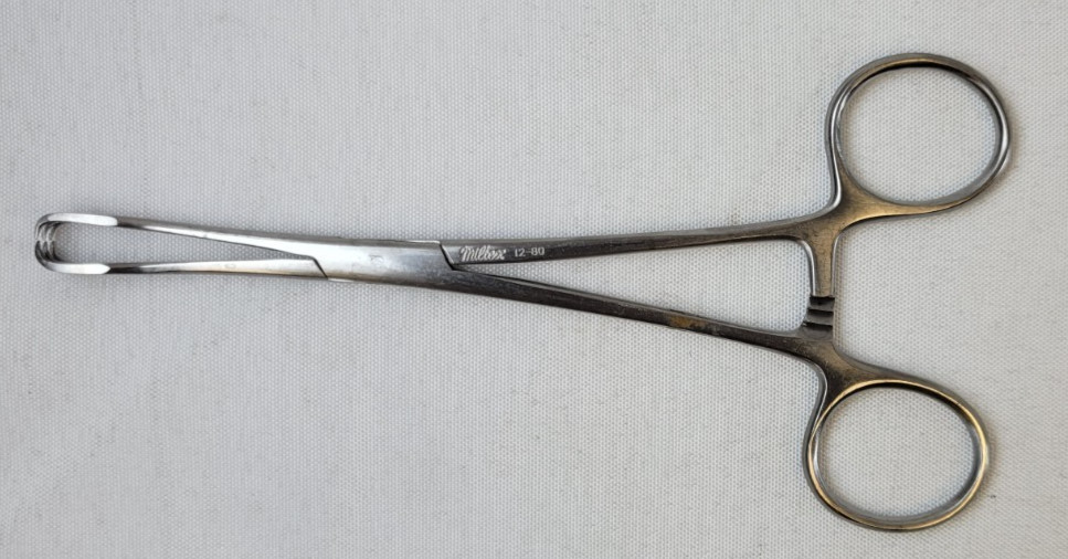 Integra Miltex 12-80 Lahey Traction Forceps 3×3 Teeth