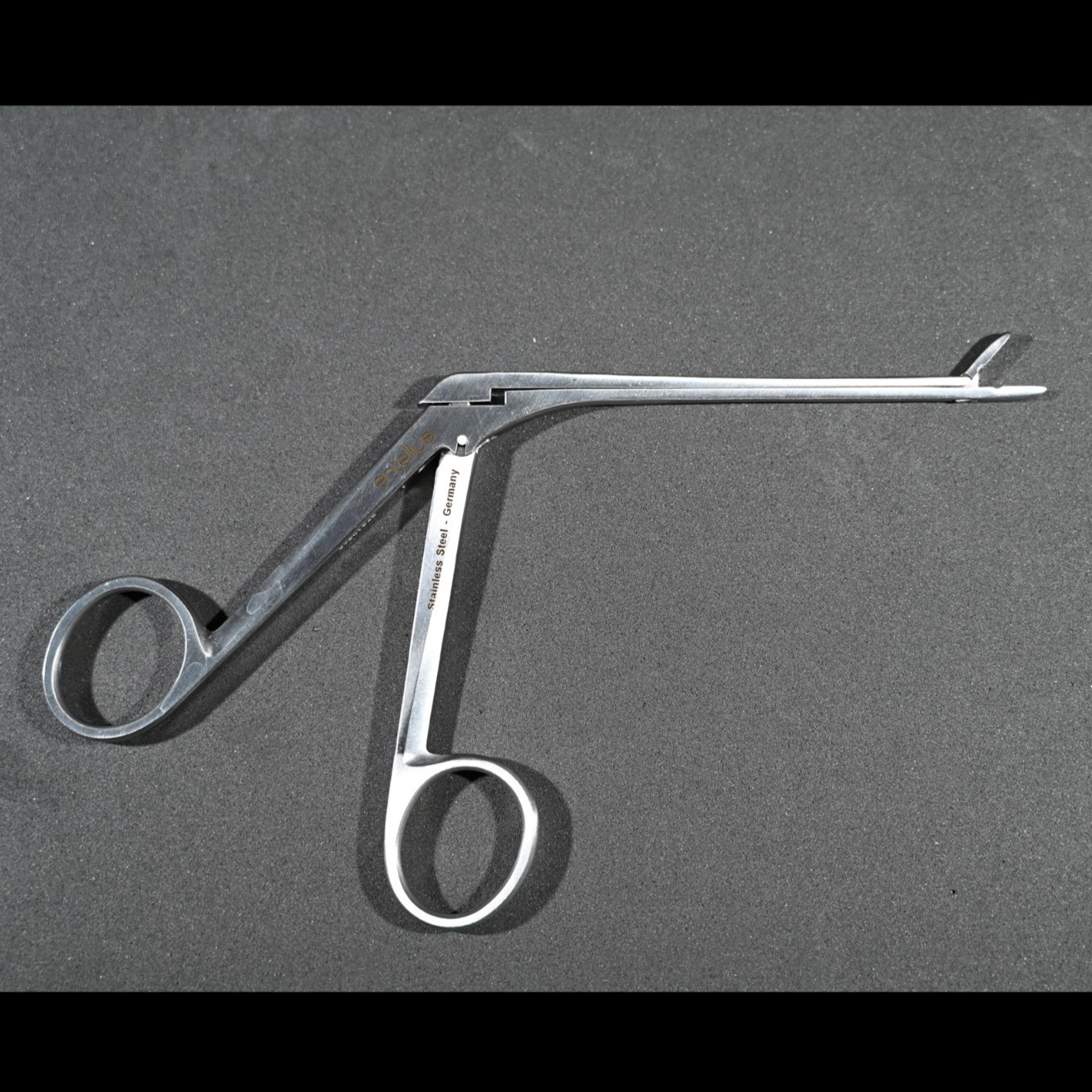 Stryker Entellus CS-104 MiniFESS Takahashi Forceps Straight 2.5 × 8 mm Jaws