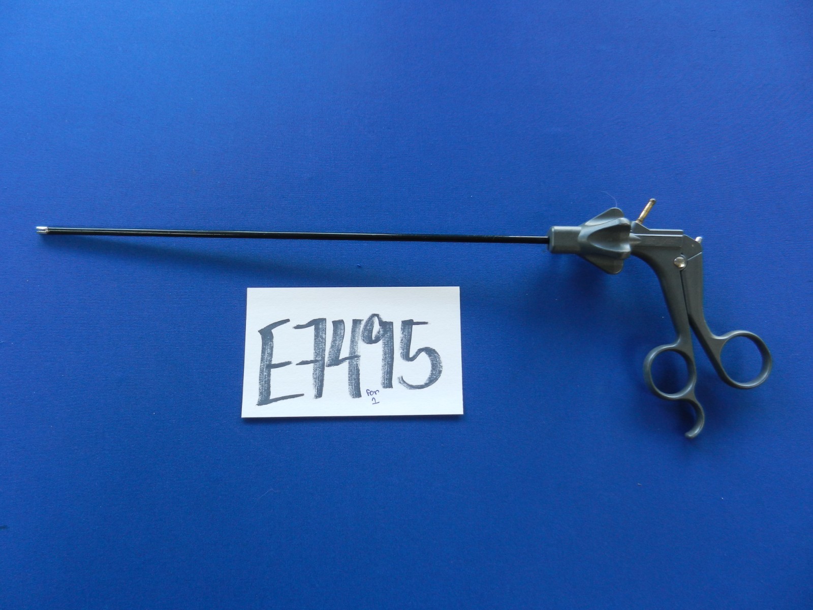 E7495 Stryker 250-080-617 Peek Monopolar Handle with Shaft 5mm x 33cm