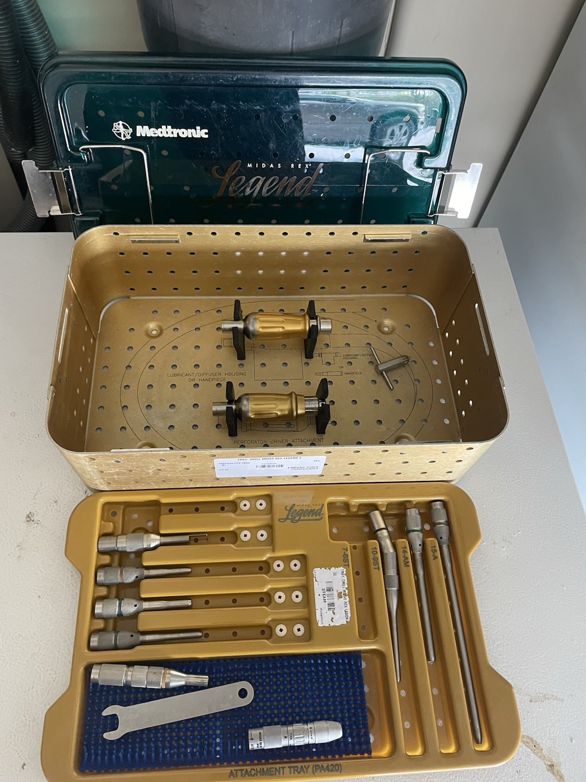 MEDTRONIC MIDAS REX LEGEND HANDPIECE-ATTACHMENTS Tray.