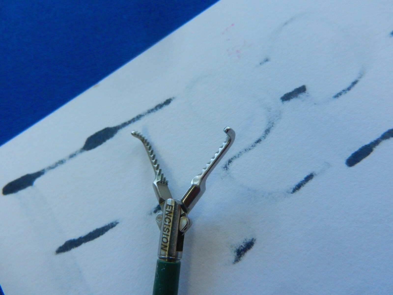 E2853 Encision 5mm x 40cm Right Angled Grasper