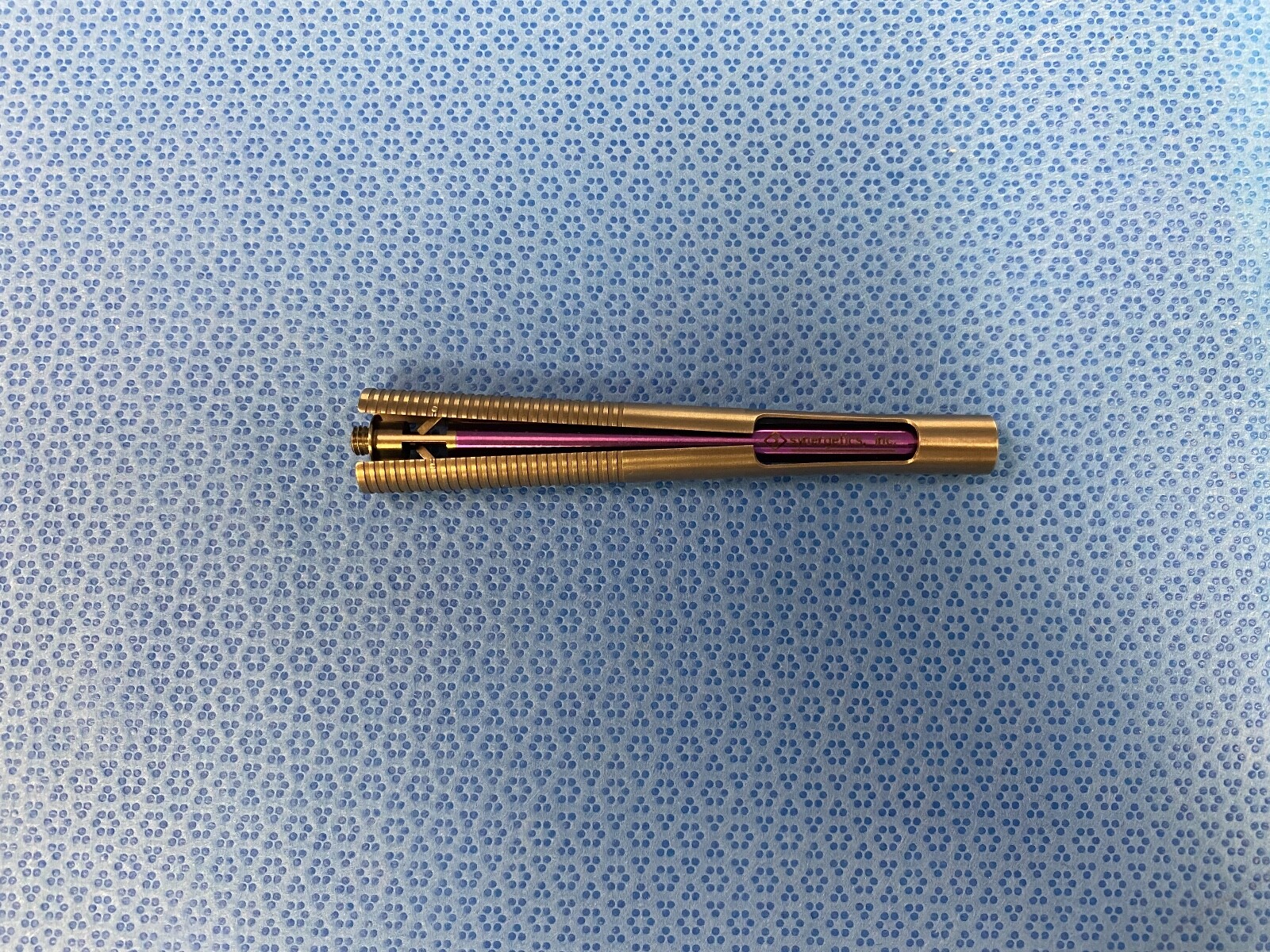 Synergetics 29.22.23 Kryptonite Ducournau Serrated Forceps Ophthalmology