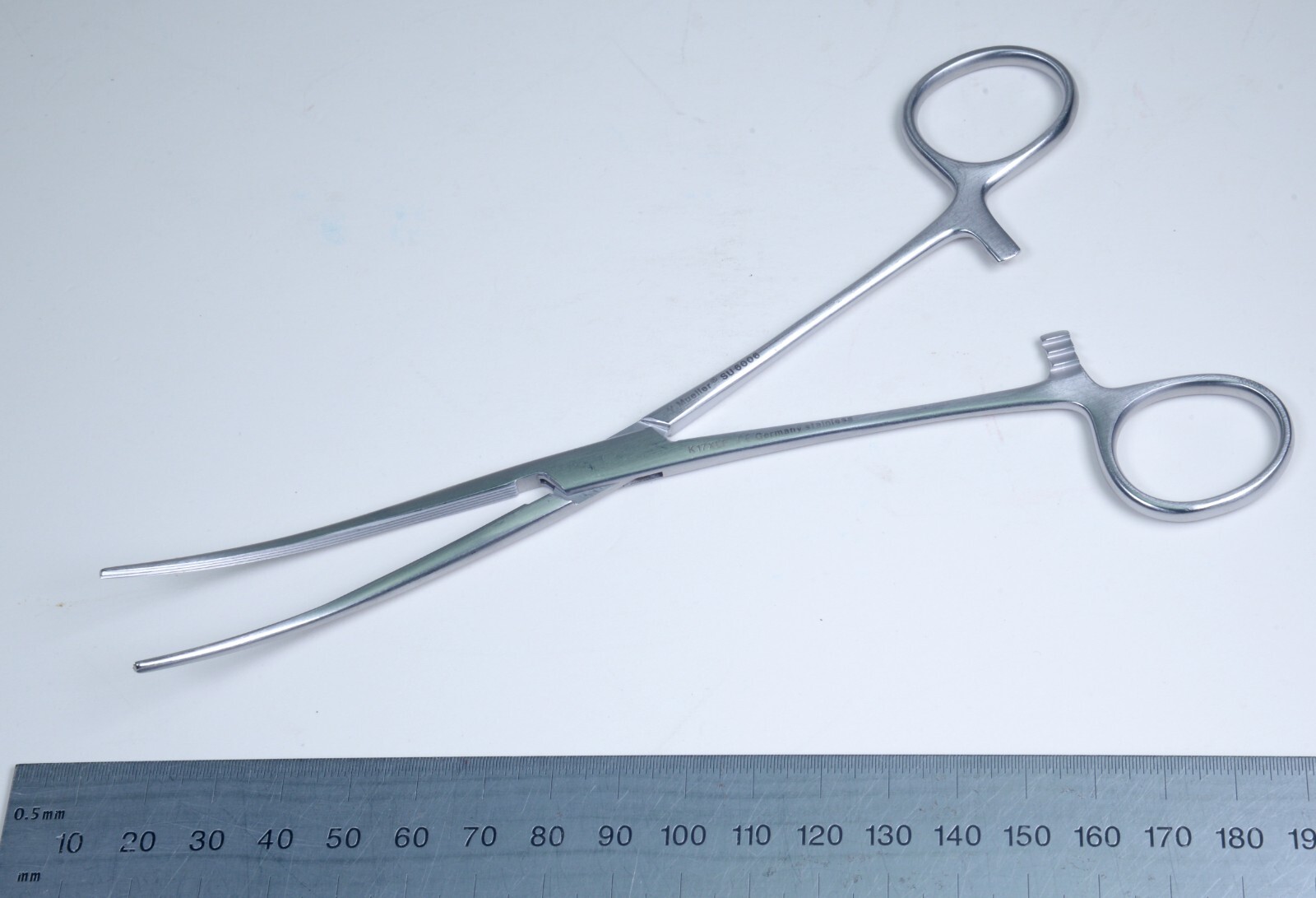 V. Mueller #SU6006 Banbridge Intestinal Forceps 7¼” Stainless Steel Surgical