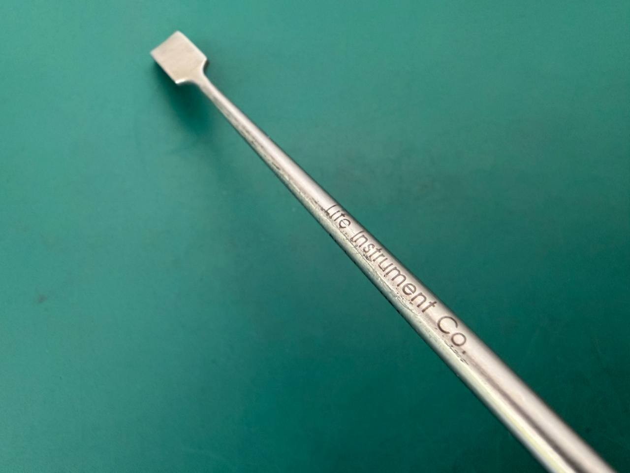 life instrument 746-1080-1 Scoville Nerve Root Retractor 8mm 45˚ 5” from bend