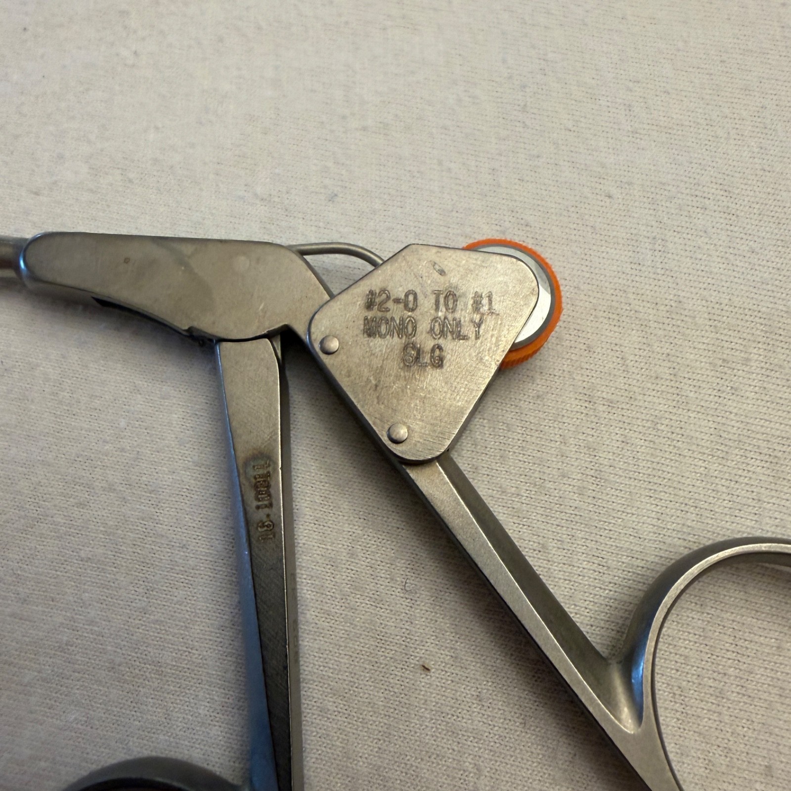 Linvatec 18.10011 Shutt 4mm Slotted Suture Punch Curved Left Arthroscopy