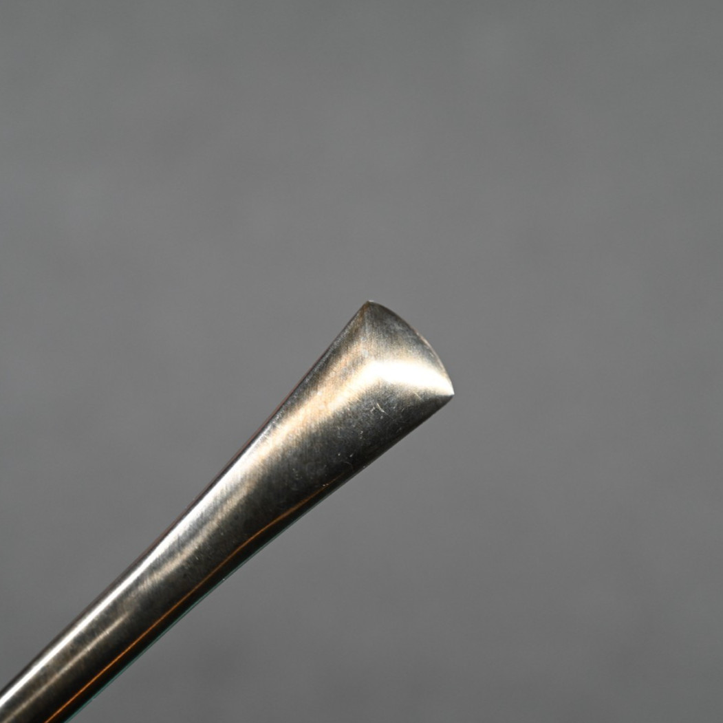 Aesculap MF405R Cushing Periosteal Elevator 15 mm Round Sharp Tip 7 1/4 in