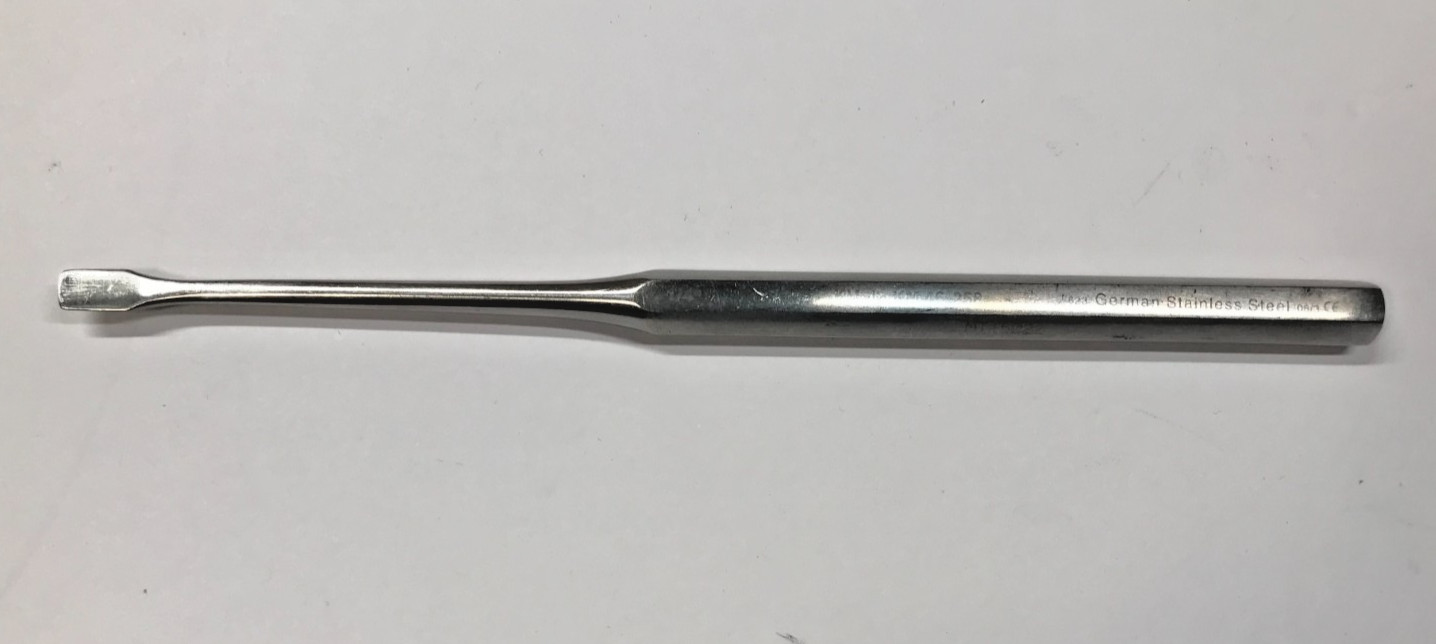 KMedic KM46-258 Orthopedic 1/4″ Key Periosteal Elevator