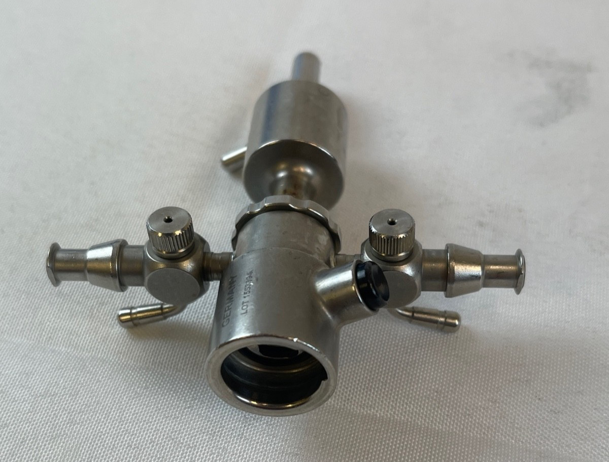 Arthrex AR-3380-0402 Sealed Bridge for 4mm Scope Dual Valve Arthroscopy