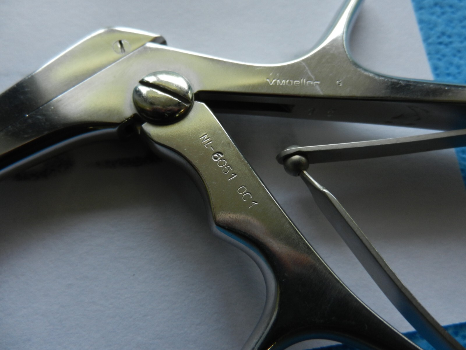 D3206 V. Mueller Surgical Up Angled Ferris Smith Rongeur NL6051-001