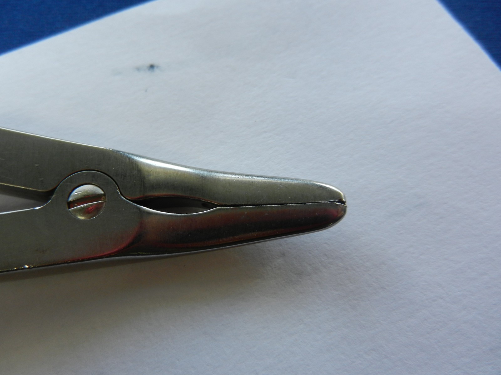 Jarit 230-196 Ruskin 2.0mm Bite Curved Mini Rongeur 6″ Overall Length