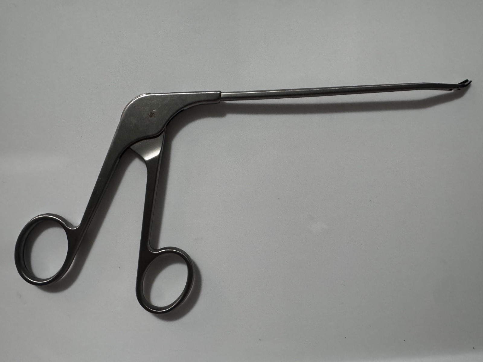 Acufex Scissor Punch Up Biter, Curved Left Model 012038