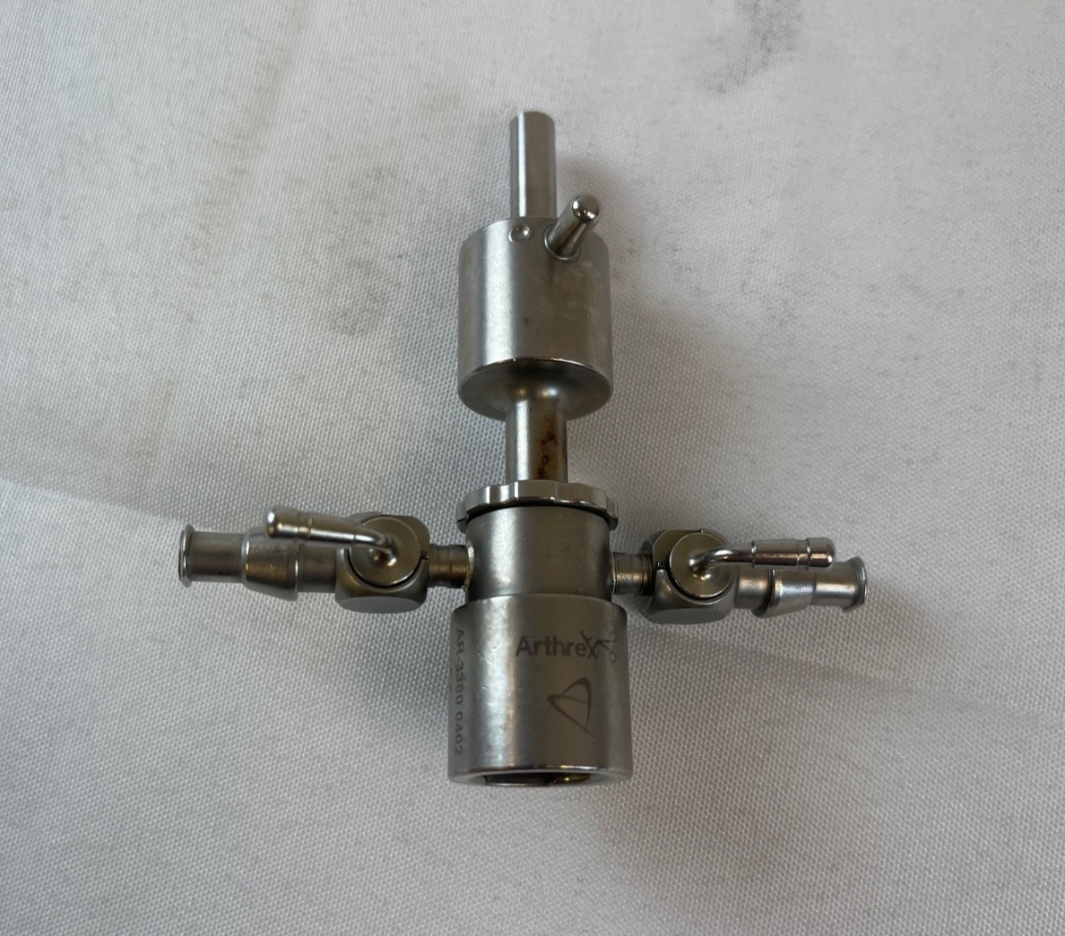 Arthrex AR-3380-0402 Sealed Bridge for 4mm Scope Dual Valve Arthroscopy