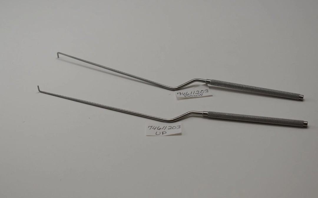 MDS74611203DOWN+UP KONIG SET OF 2 PCS BAYONET NERVE HOOK 6″ UP & DOWN