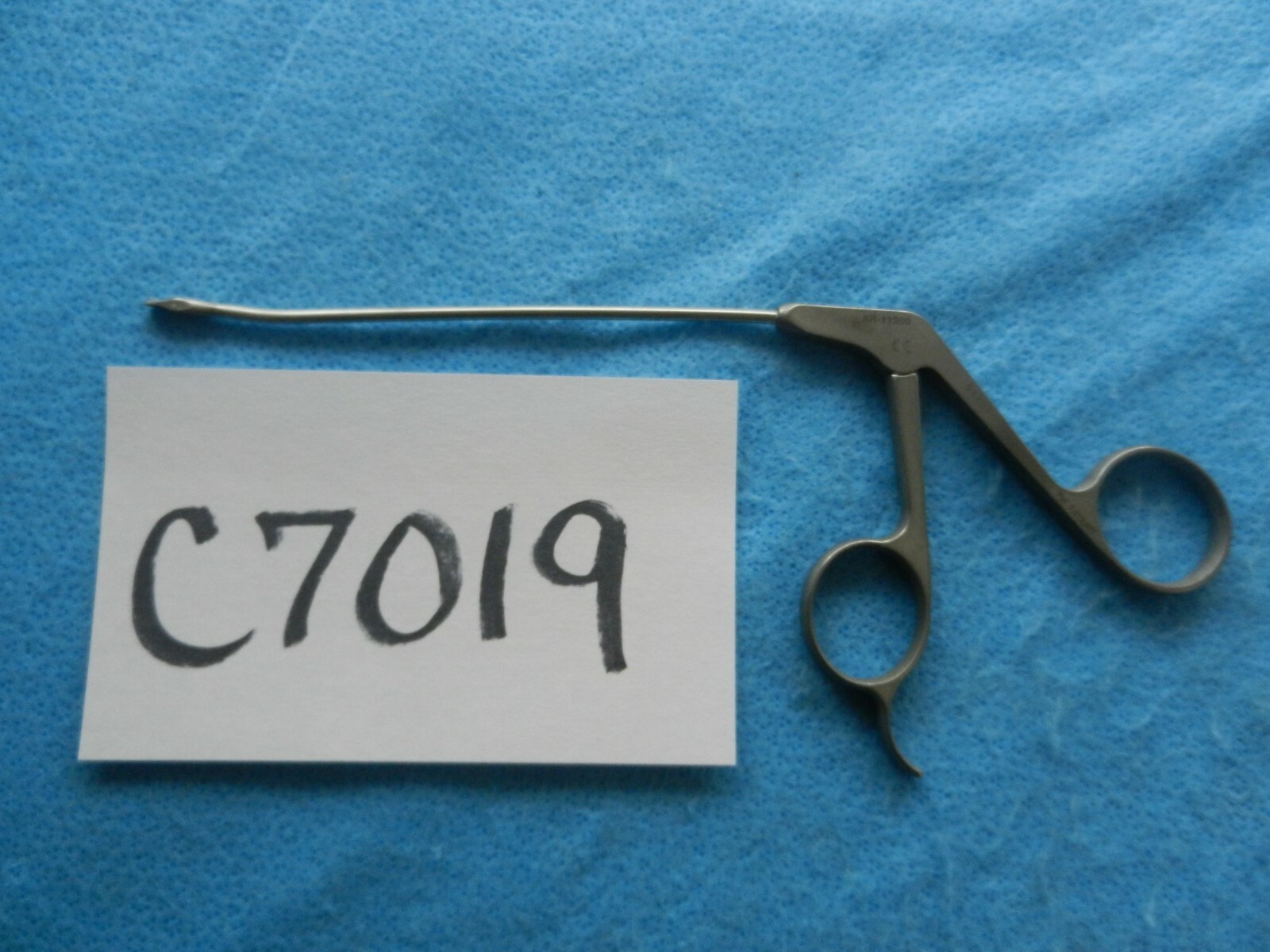 Arthrex Surgical Orthopedic 2.75mm 15 Deg Up Punch Forceps AR-11260