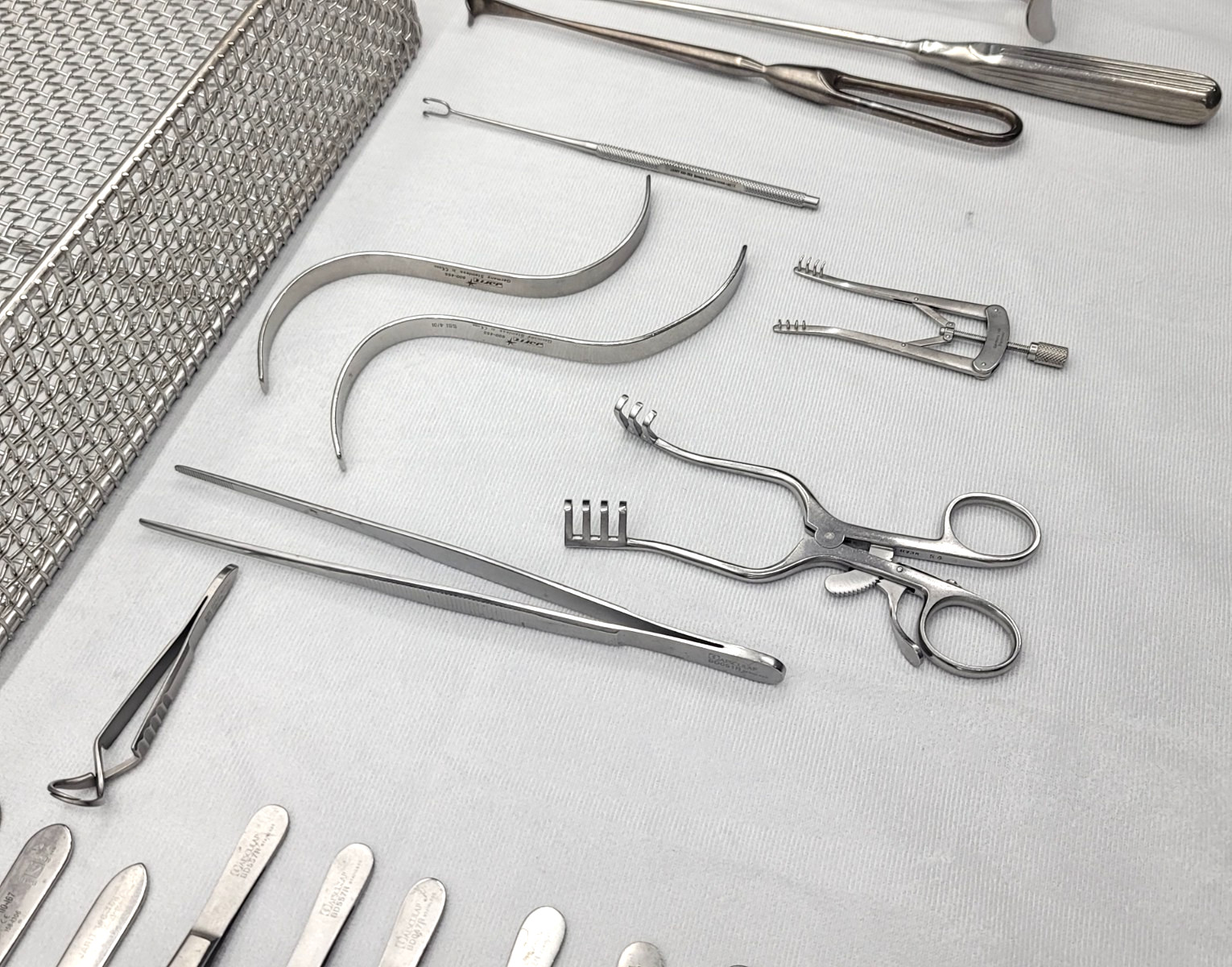 57 Piece General Surgical Set Aesculap Jarit with Basket
