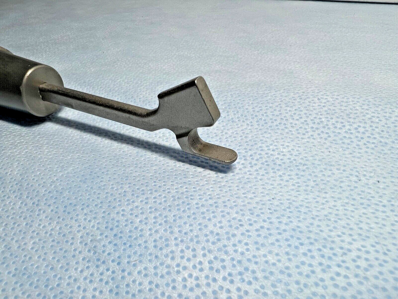 Medtronic Sofamor Danek 808-044 Cranial Angled Hook Trial Orthopedics