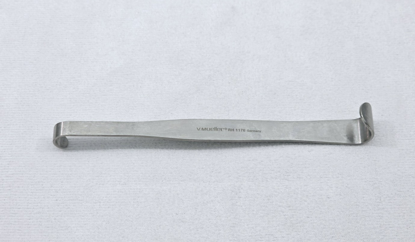 V. Mueller RH1176 Luer “S” Retractor 6mm 15mm Stainless Steel Surgical
