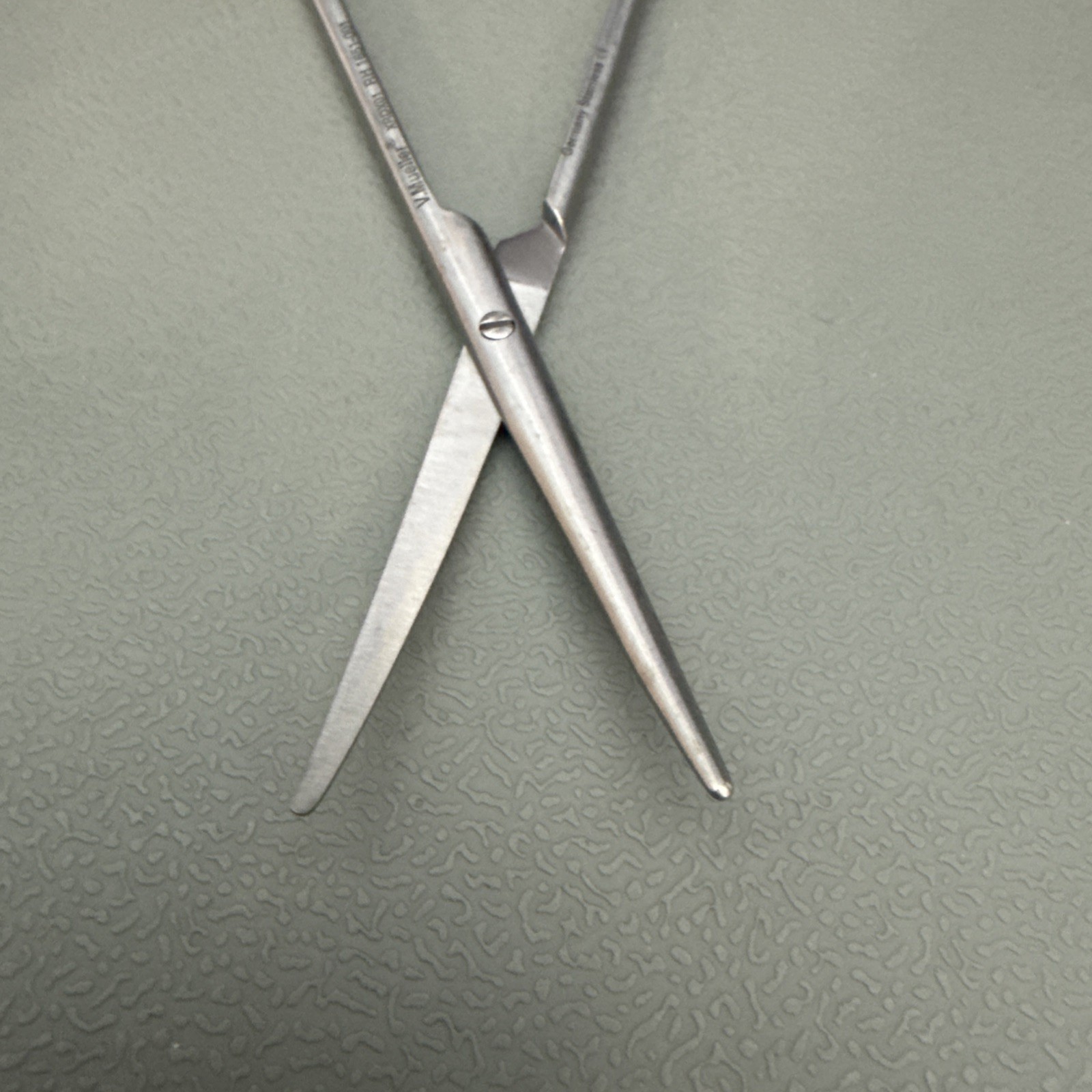 V. Mueller RH1651-001 Metzenbaum Scissors Curved 5.75″ Surgical Tool