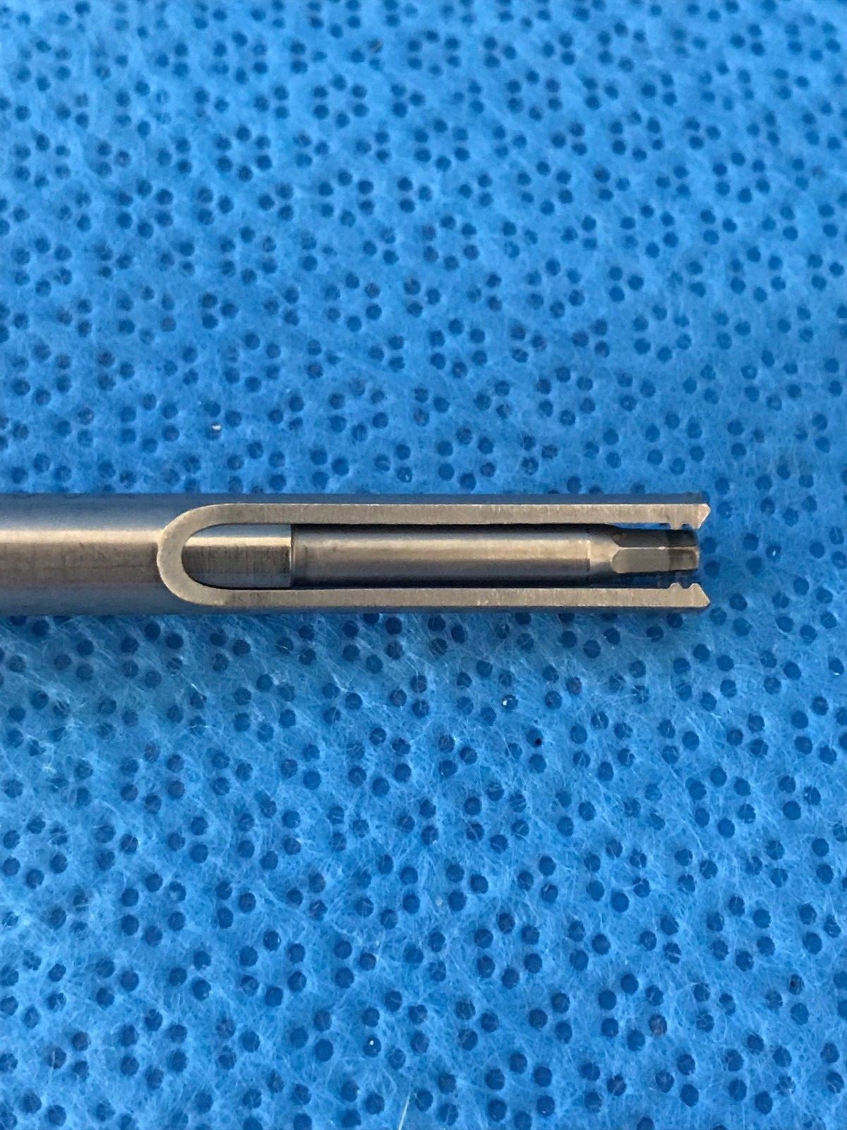 Biomet 1100-9002 & 1100-9007 2.5mm Hex Screwdriver w/ Screw Holder, Spine Neuro