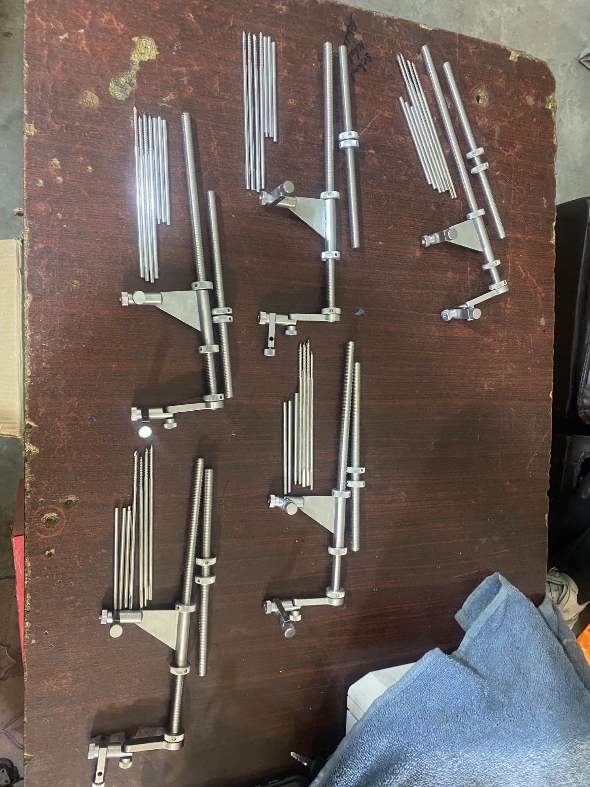 Femoral Distractor Surgical instruments one set