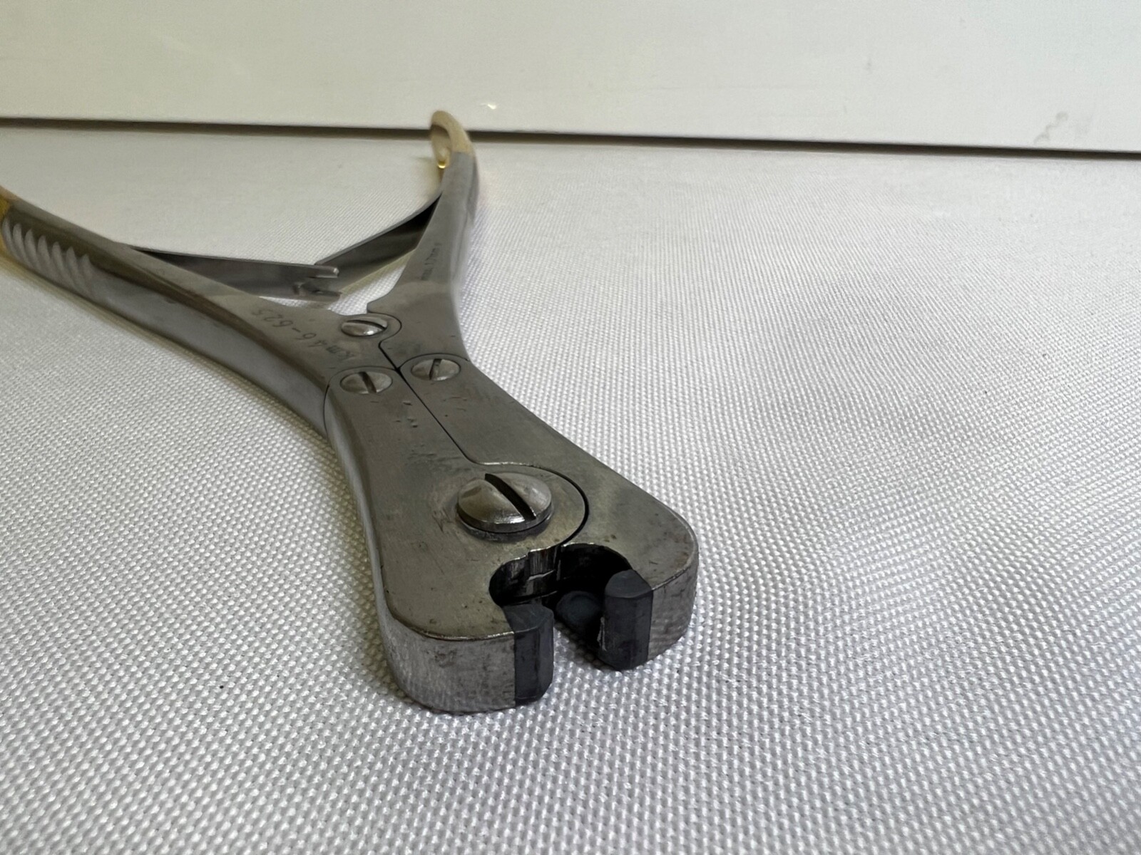 K. Medical KM46-625 Front & Side Cutting Pliers Orthopedics