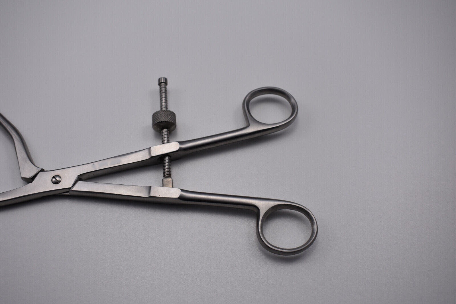 PELVIC BONE REDUCTION FORCEPS 25 CM ANGLED 1X1 BALL TIP ORTHOPAEDIC CE | TETRA