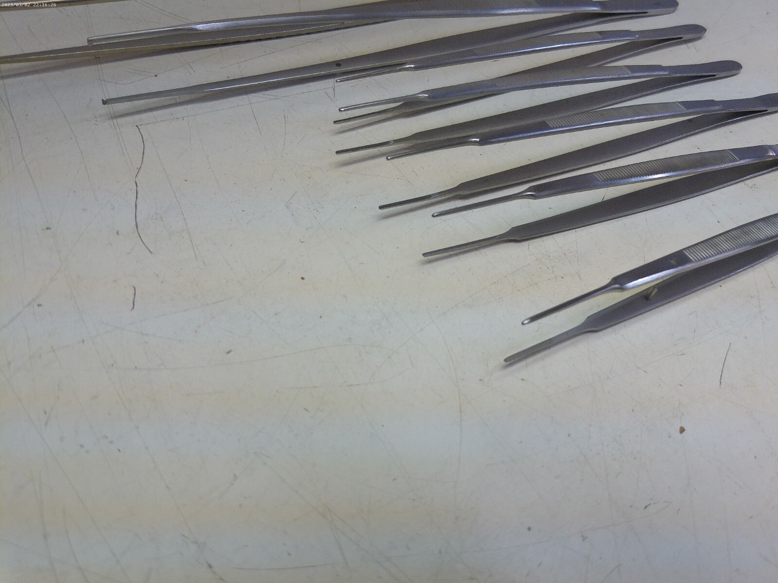 Lot 7) Assorted Pilling 35-1901 Tissue Forceps