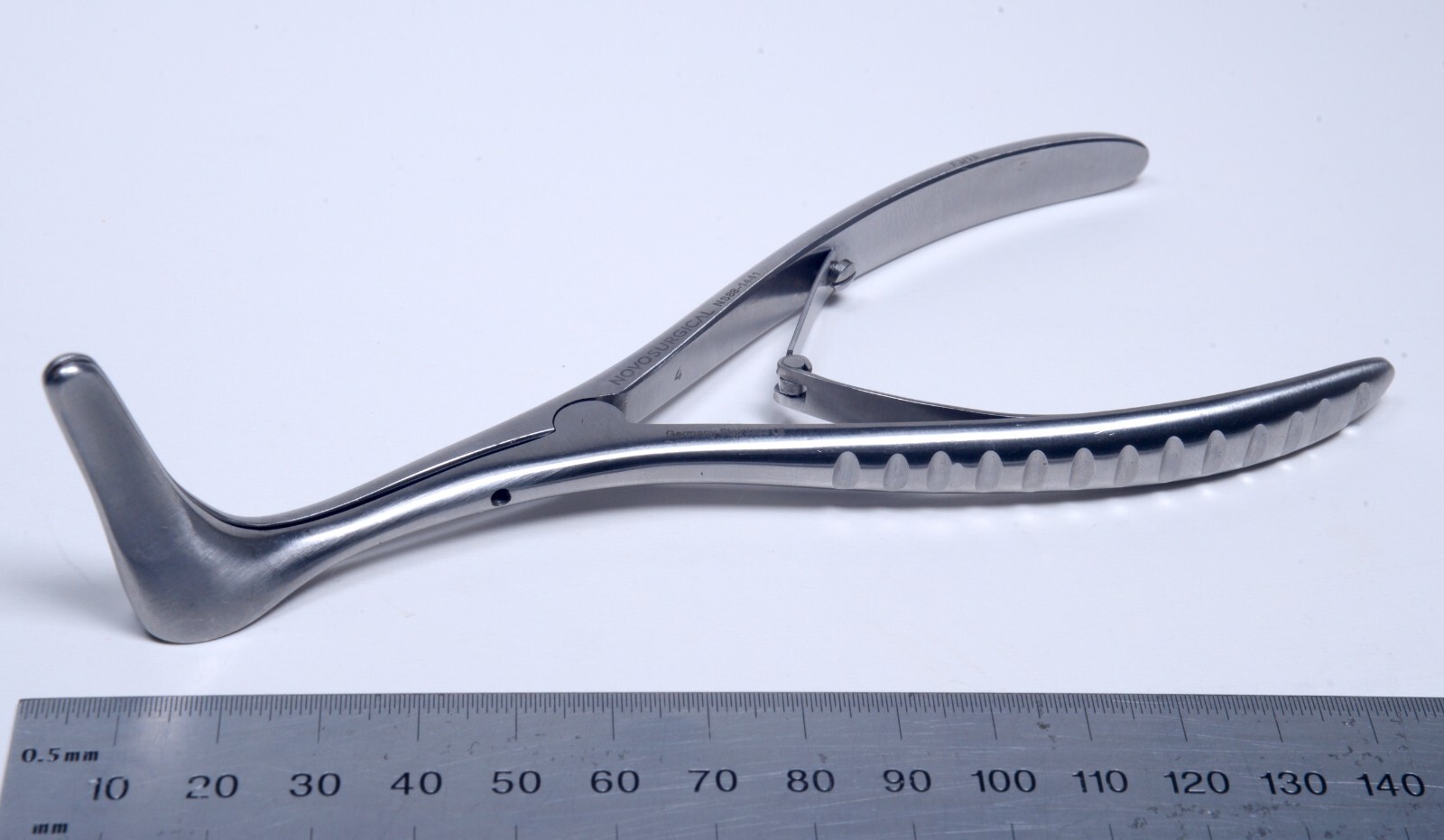 NovoSurgical #NS88-1441 Nasal Speculum 6″ Stainless 38mm Blades