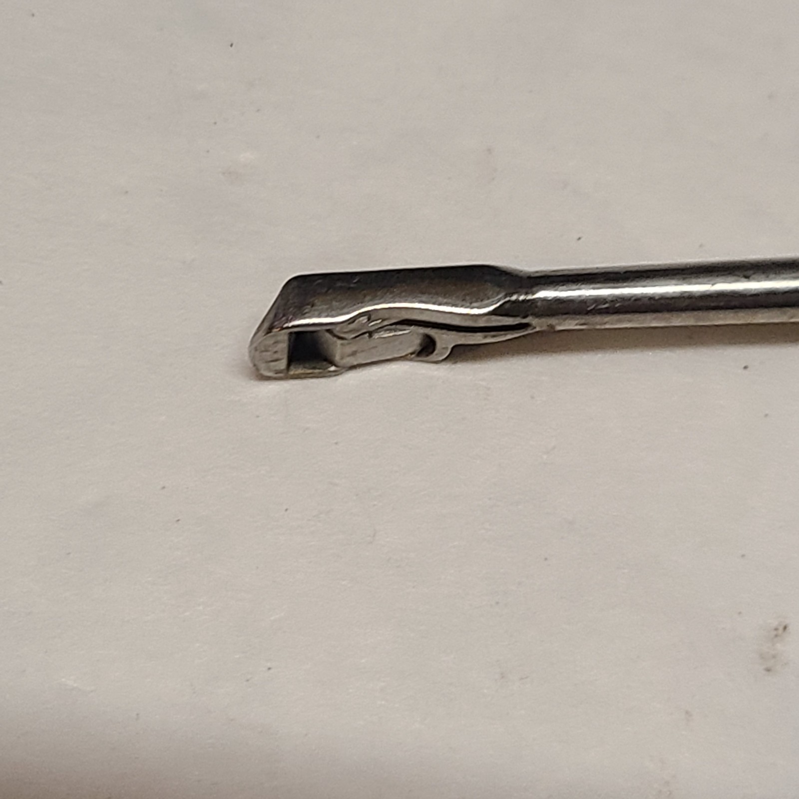 902152 Straight Backbiter Right 2.75mm Arthroscopy Orthopedics