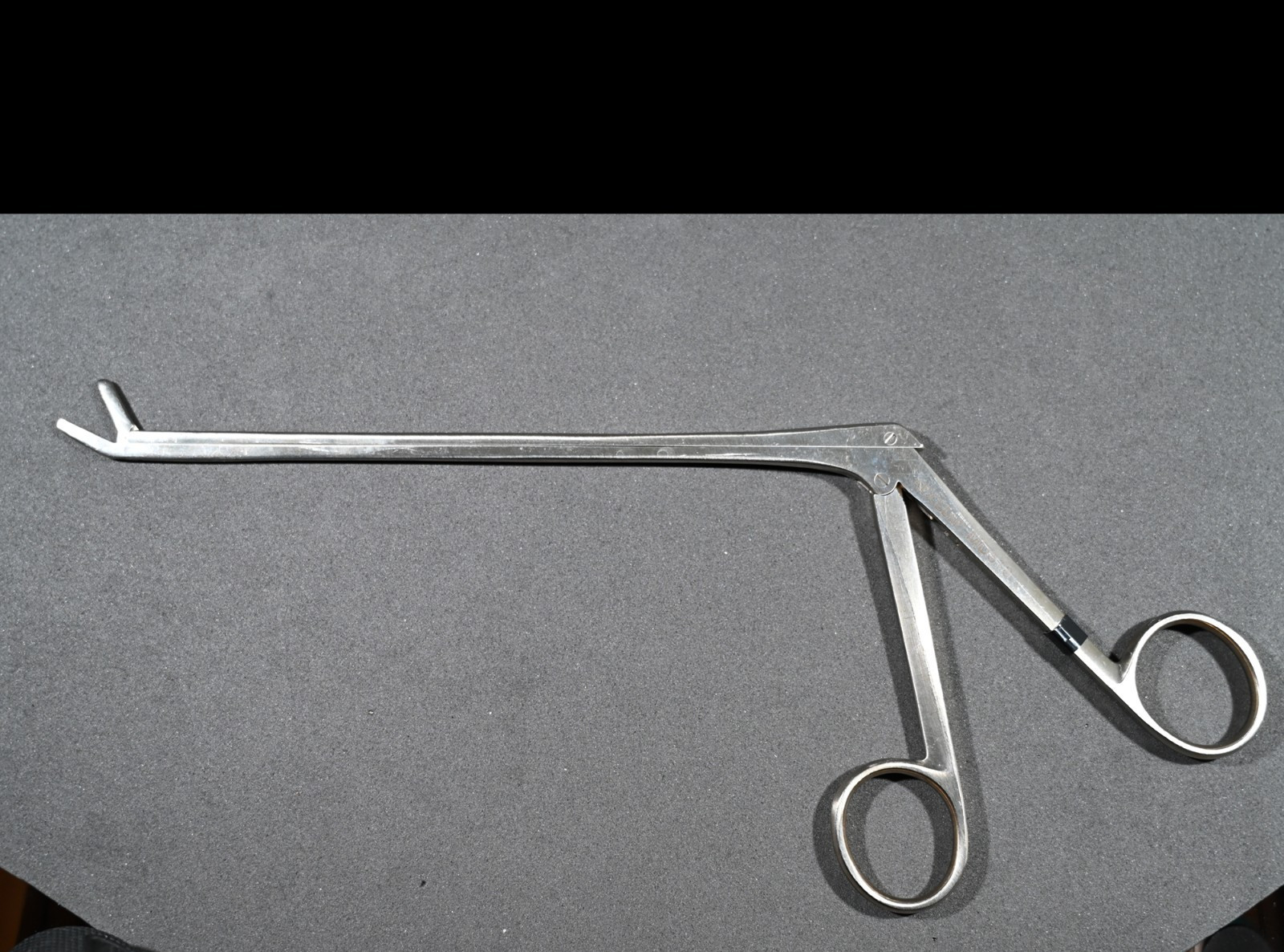 Aesculap MD618 Cushing Rongeur Up-Biting 2 × 10 mm Jaw 7 in Working Length