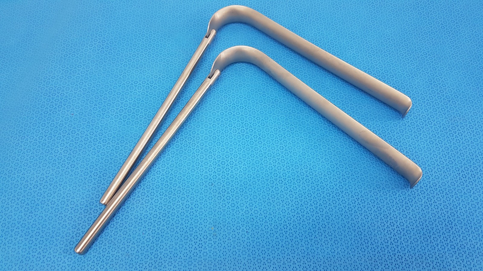 Omni-Tract Integra 4929 Radiolucent Aluminum Renal Vein Retractor Blade 1″x8″