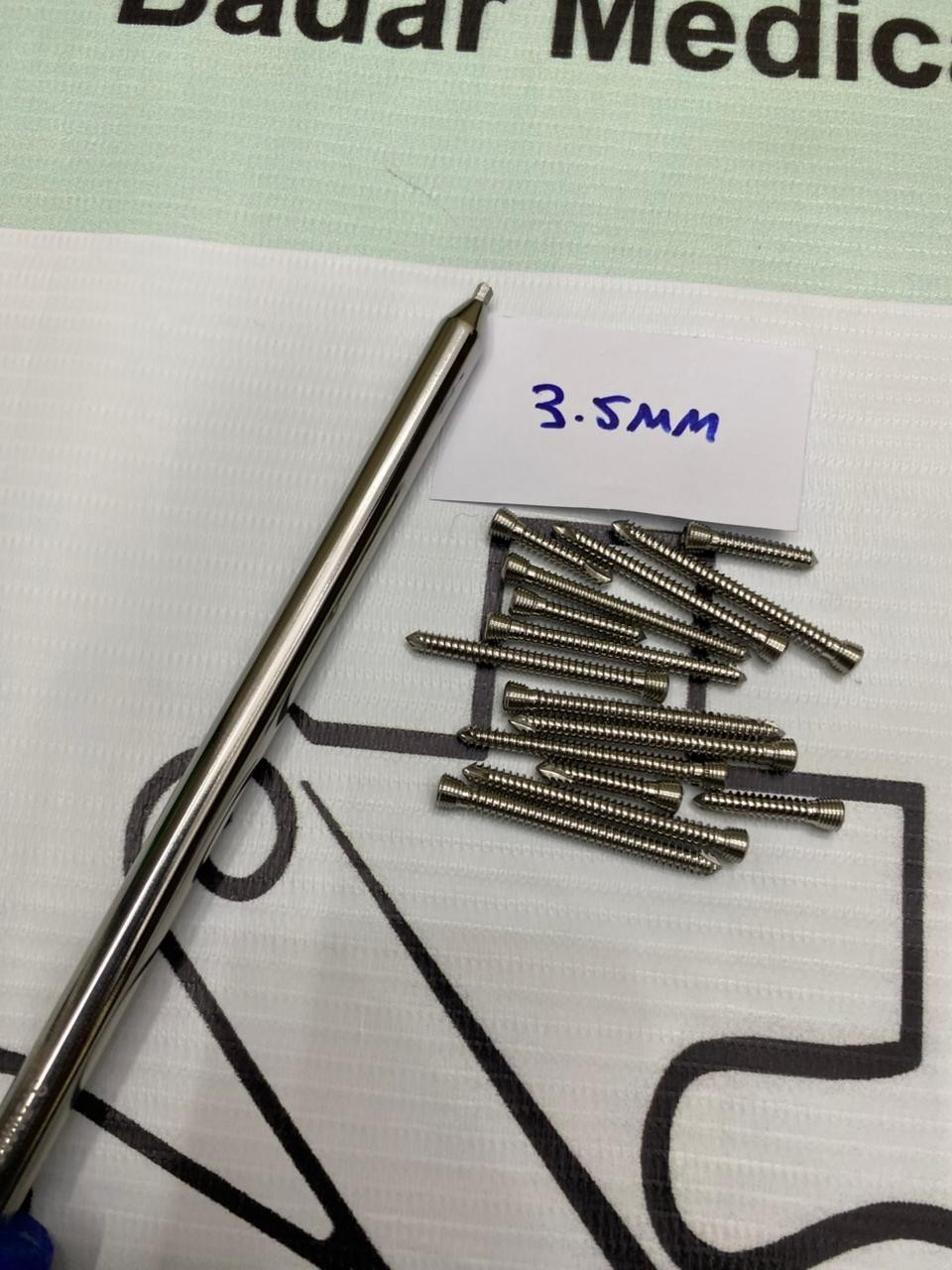 3.5MM Locking Screws Self Tapping 12mm-40mm With Screw Driver 151 Pcs SS
