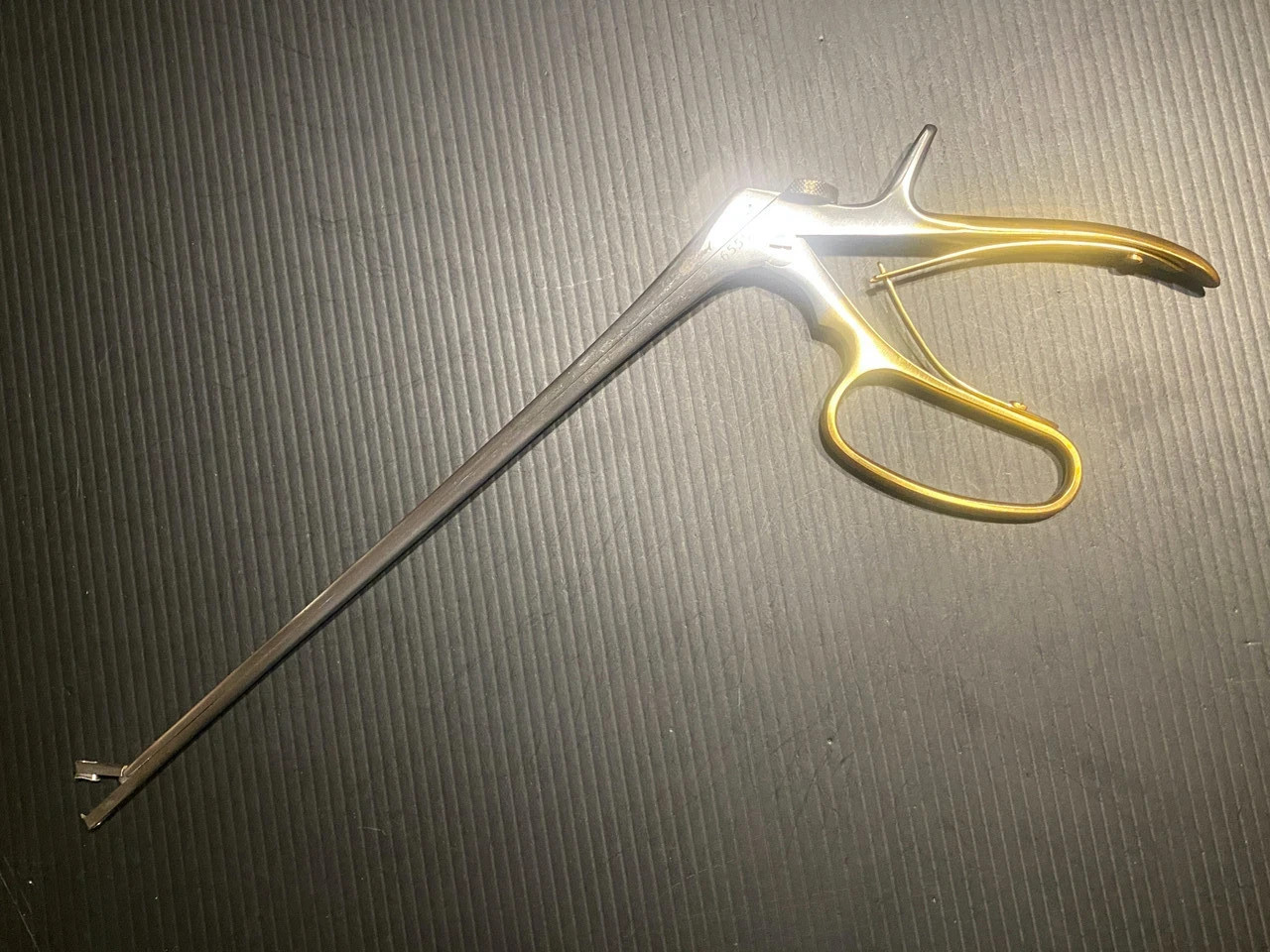 Symmetry 52-6555 Tischler Cervical Biopsy Forceps – 9″ Basket Punch Jaws
