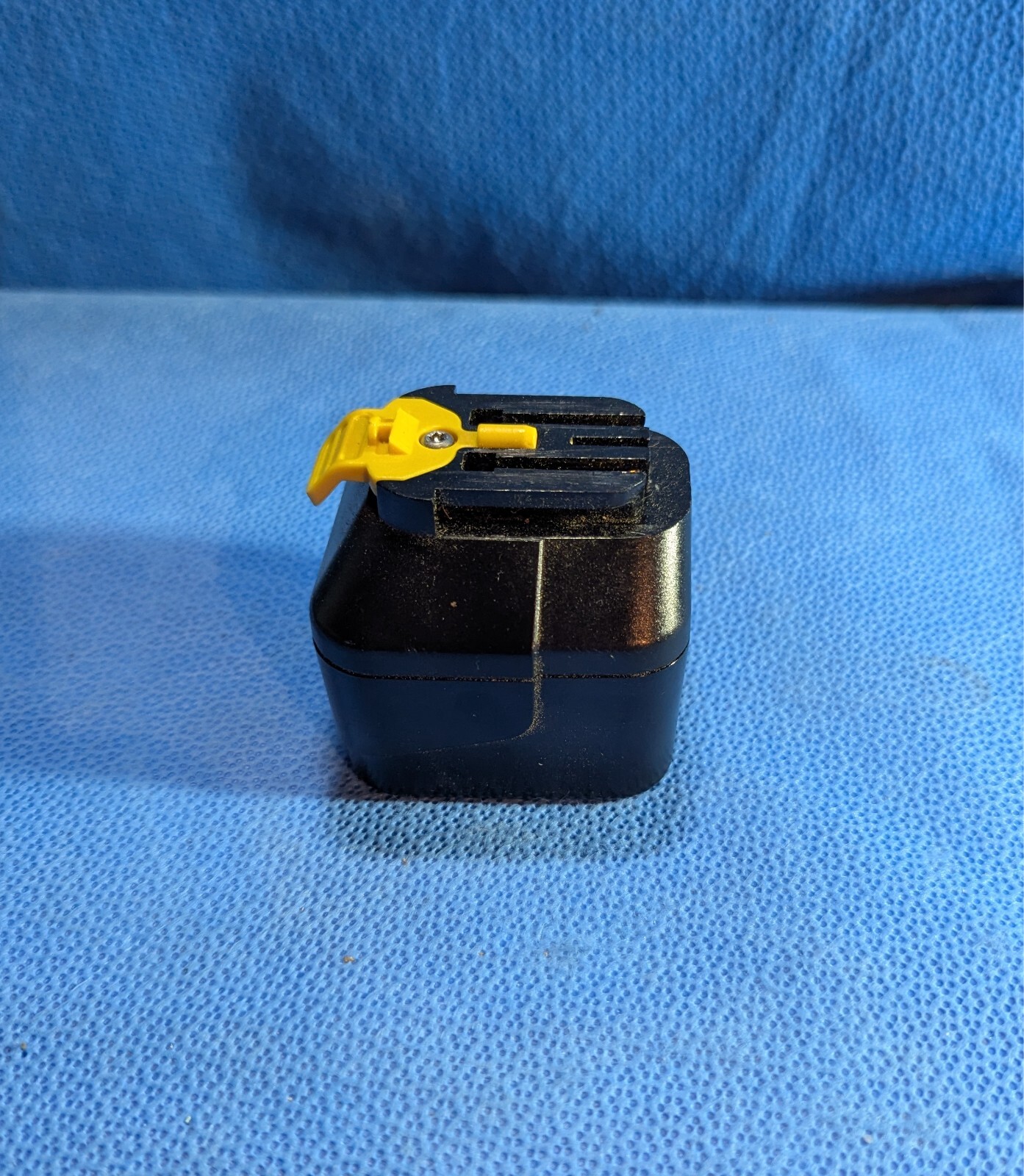 Stryker 6212 Battery Pack – 9.6V (OEM) (UNTESTED/FOR PARTS)