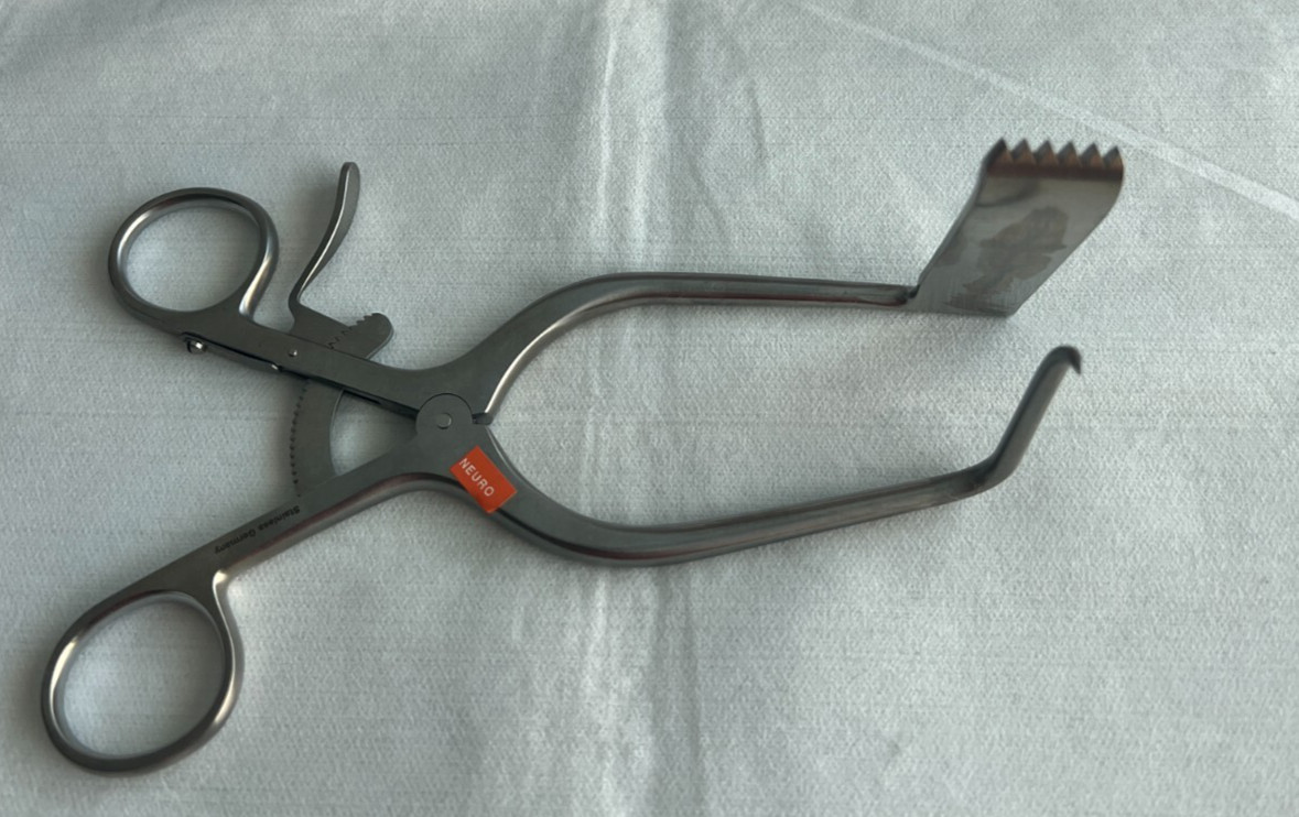 Boss 73-1150 Williams Spinal Disc, self Retractor, 7″, 70 X 20mmLeft hook& RT Bl