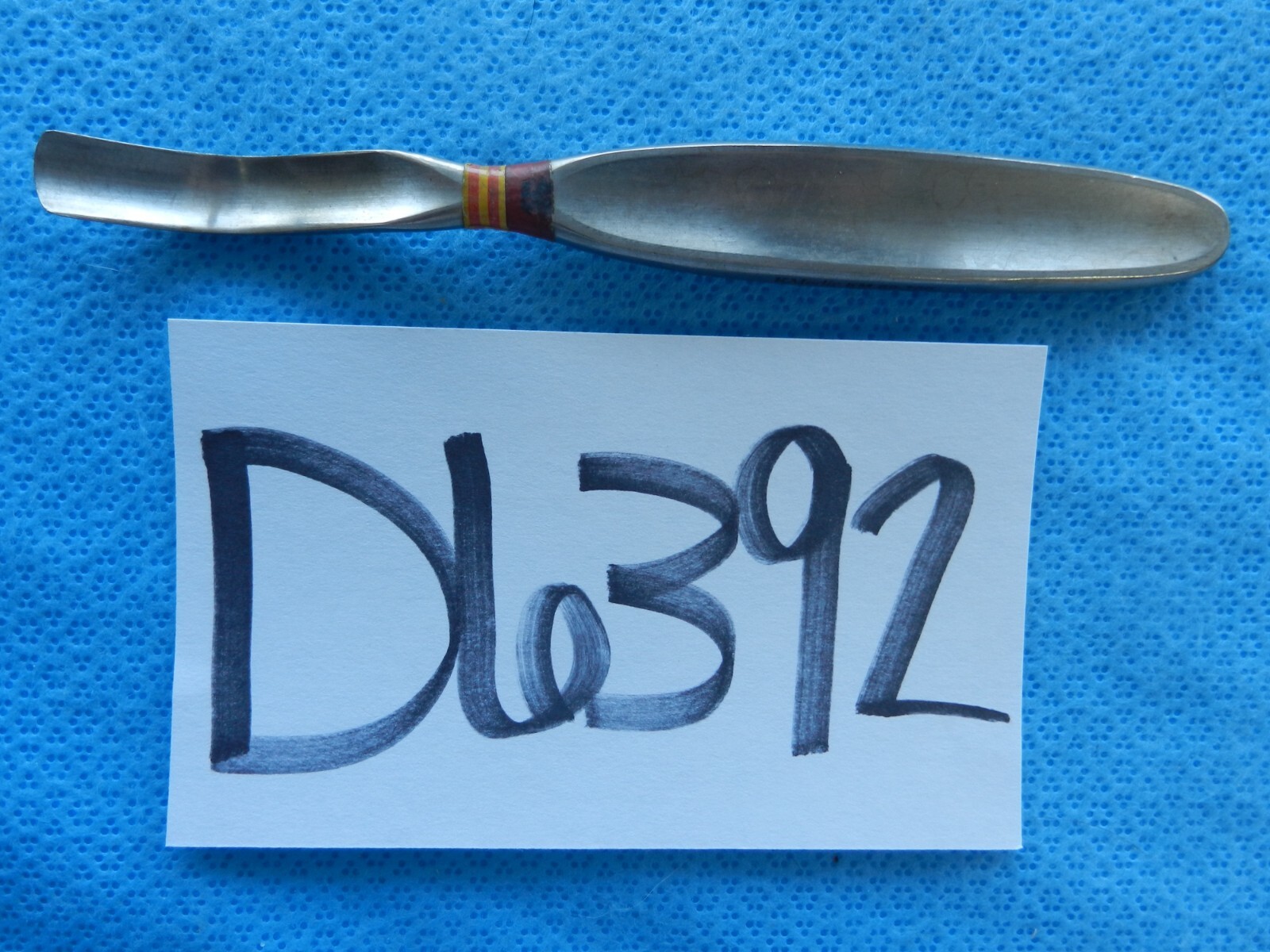D6392 KMedic McGlamry Orthopedic Sharp Edge Elevator 16.5cm KM 69-760