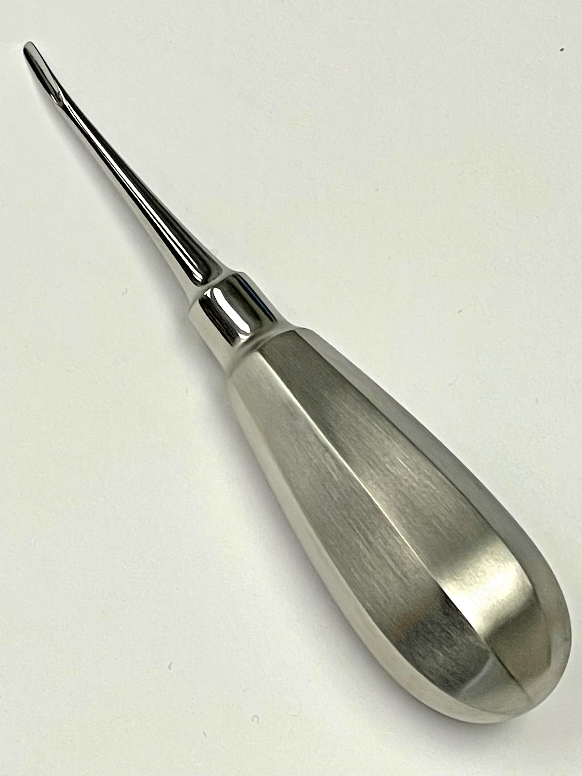 Dental Luxation Elevator, Curved Tip, 5 mm wide