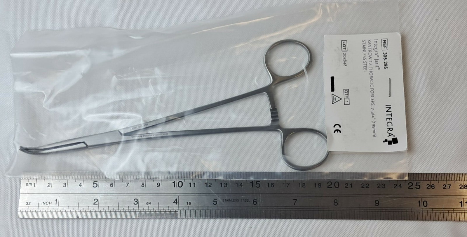 Integra Jarit 305-295, Kantrowitz Thoracic Forceps, 7-3/4″