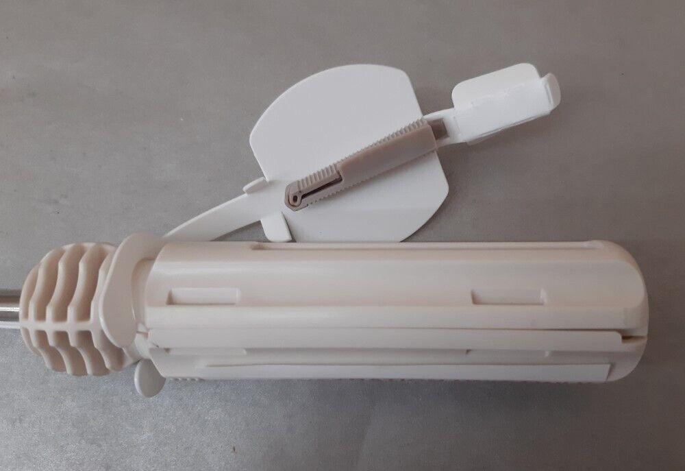 (Lot of 2) ArthroCare 21-8040NS N8TIVE ACL 33mm PEEK Femoral Implant READ