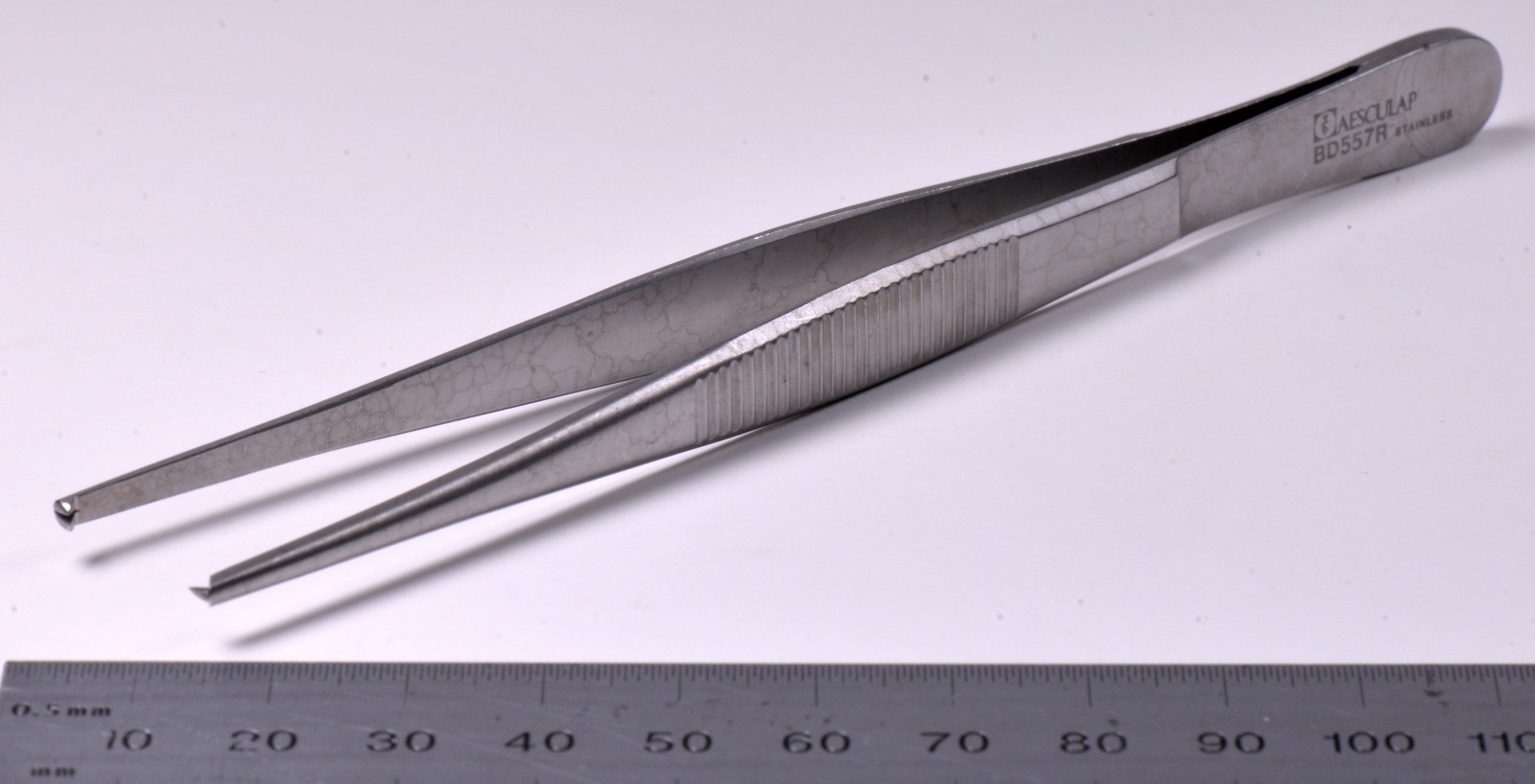 Aesculap #BD557R Tissue Forceps 5¾” Straight 1×2 Stainless Steel Surgical
