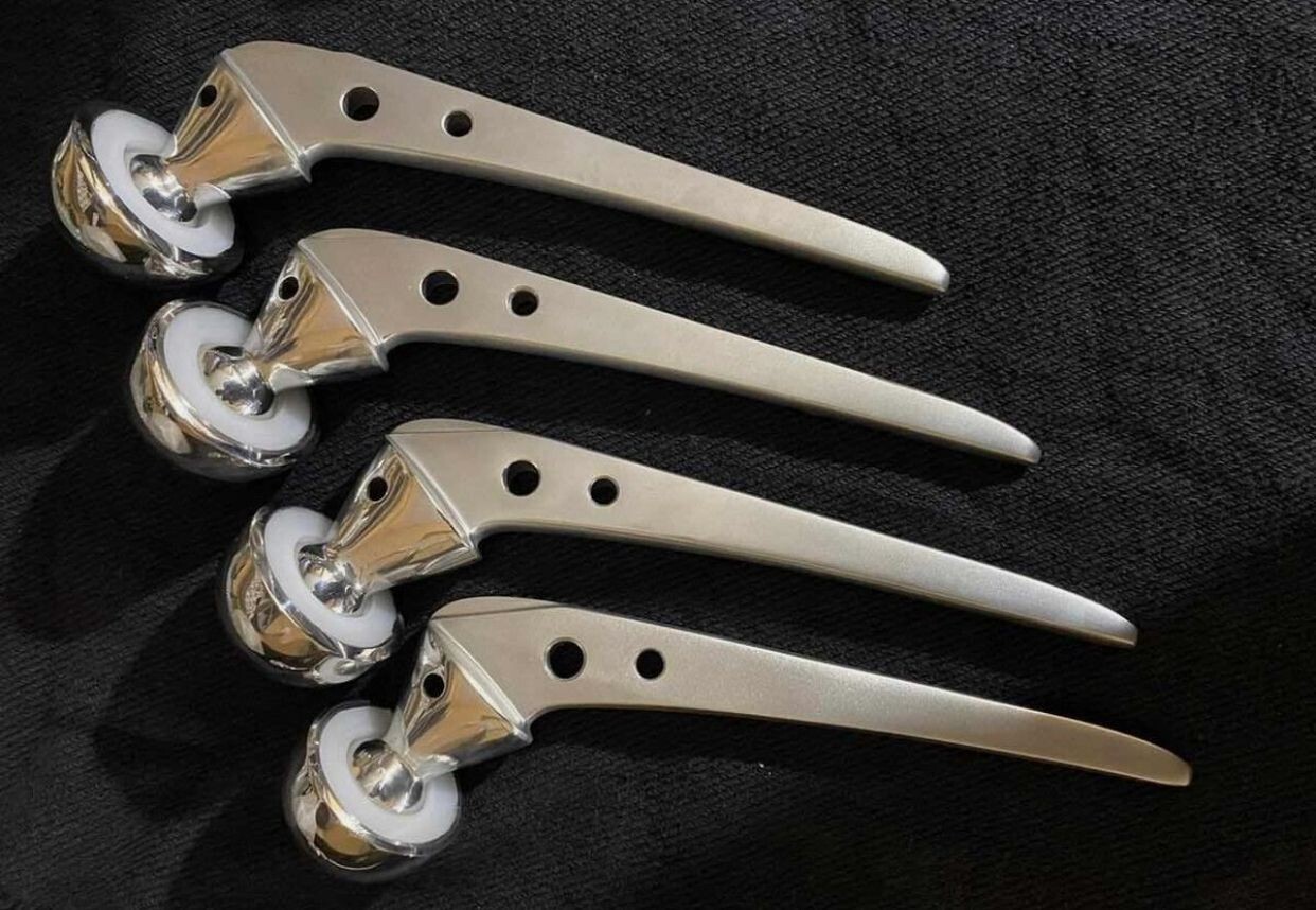 Bipolar Hip Prosthesis 4 pcs [ 43mm_51mm ] orthopedic instruments offer