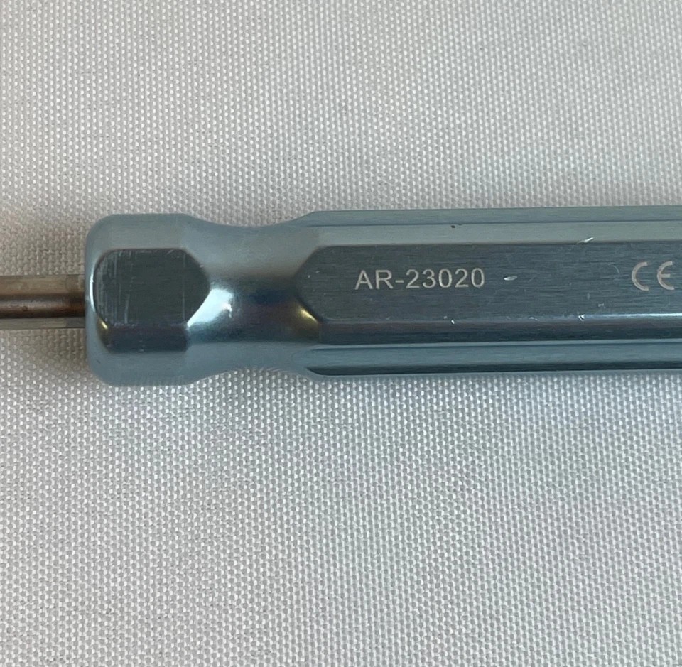 Arthrex AR-23020 D-Curette Both Sides Cut 3.4mm x 150mm Arthroscopy Orthopedics
