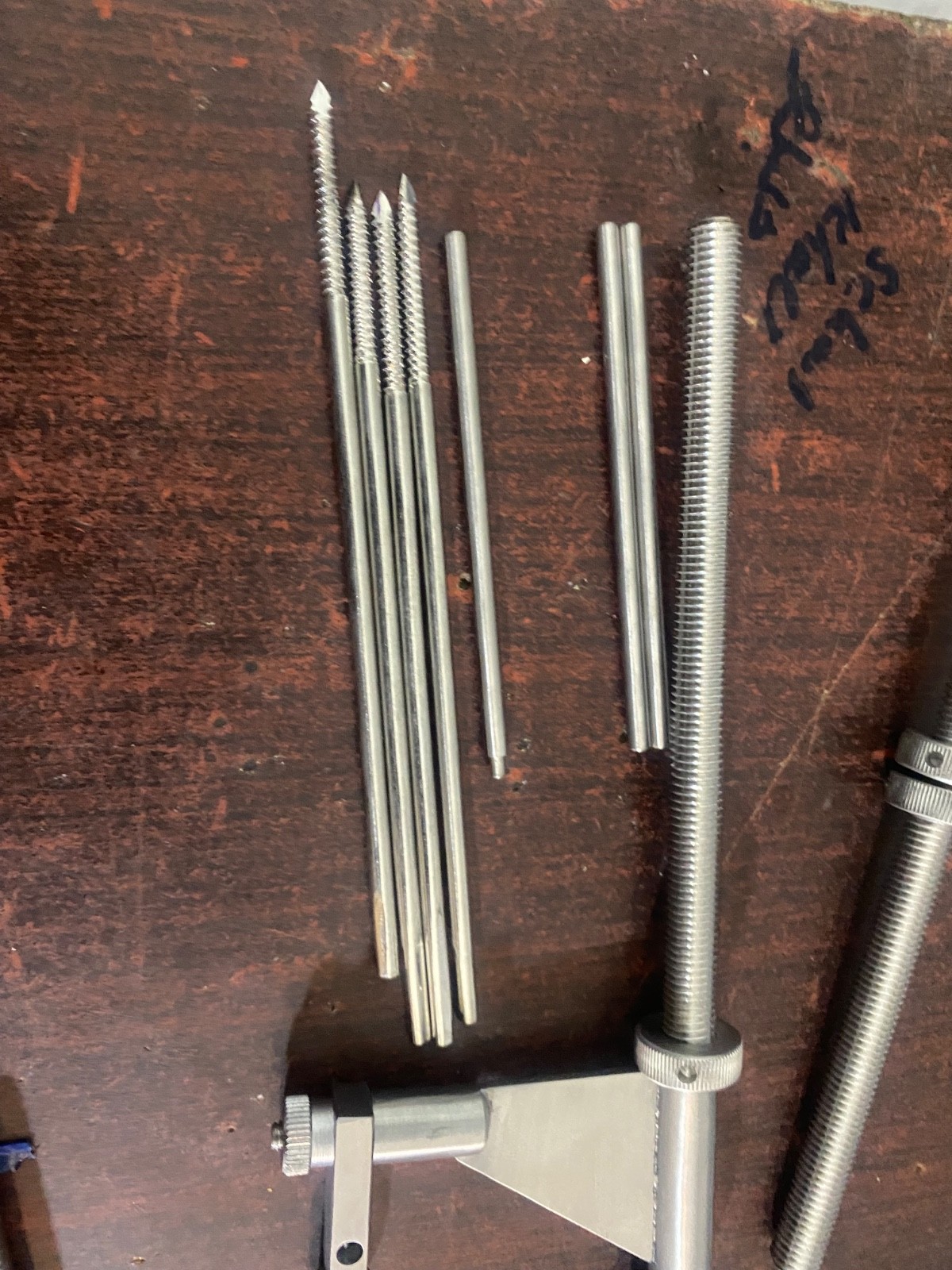 Femoral Distractor Surgical instruments one set