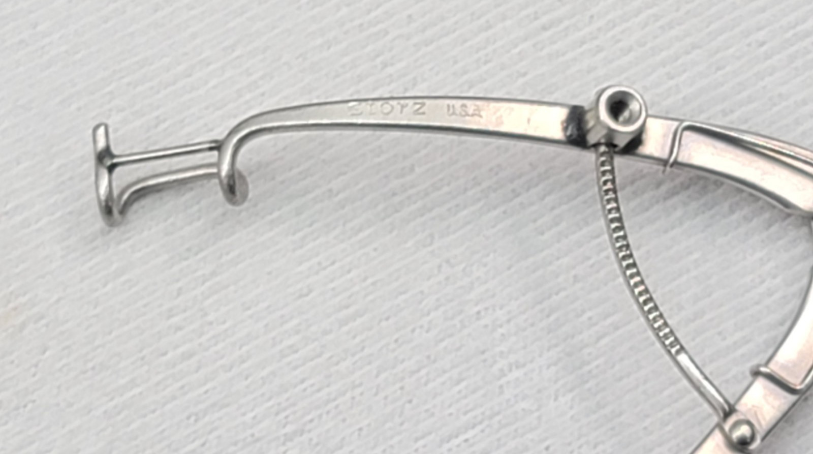 Storz E4051 Ophthalmic Williams Eye Speculum, 11mm