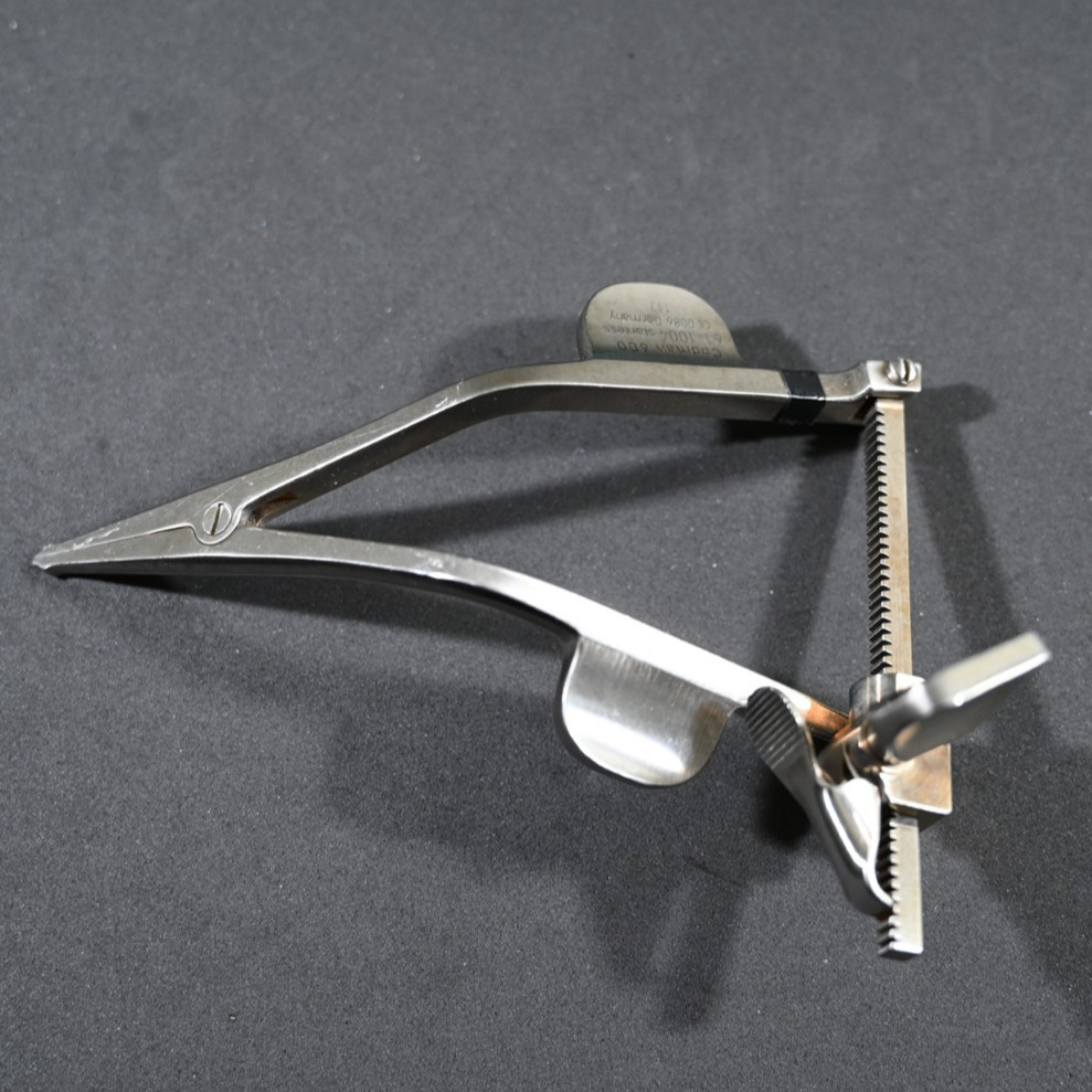Codman 61-1004 Vertebra Spreader #1 Ratchet 5 in 19 mm Surgical Instrument