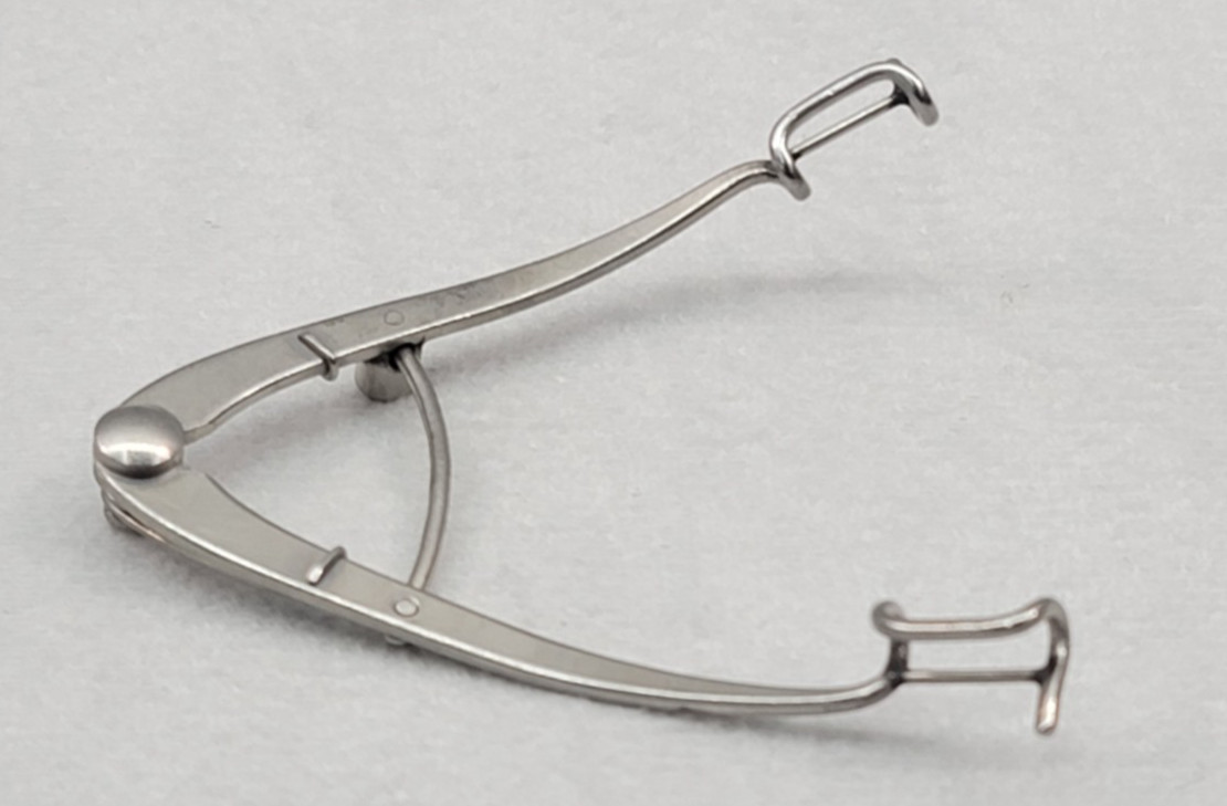 Storz E4051 Ophthalmic Williams Eye Speculum, 11mm