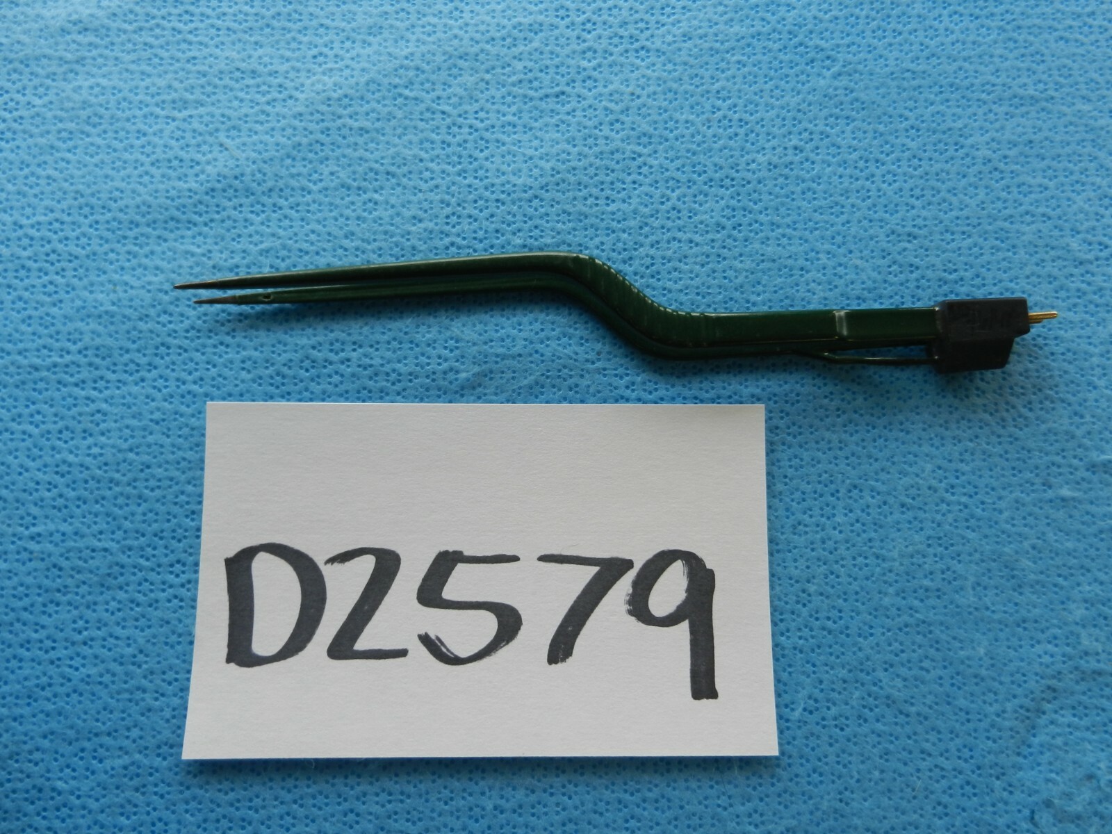 D2579 Stryker Surgical 7-1/4in Insulated Irrigation Bayonet Bipolar Forceps